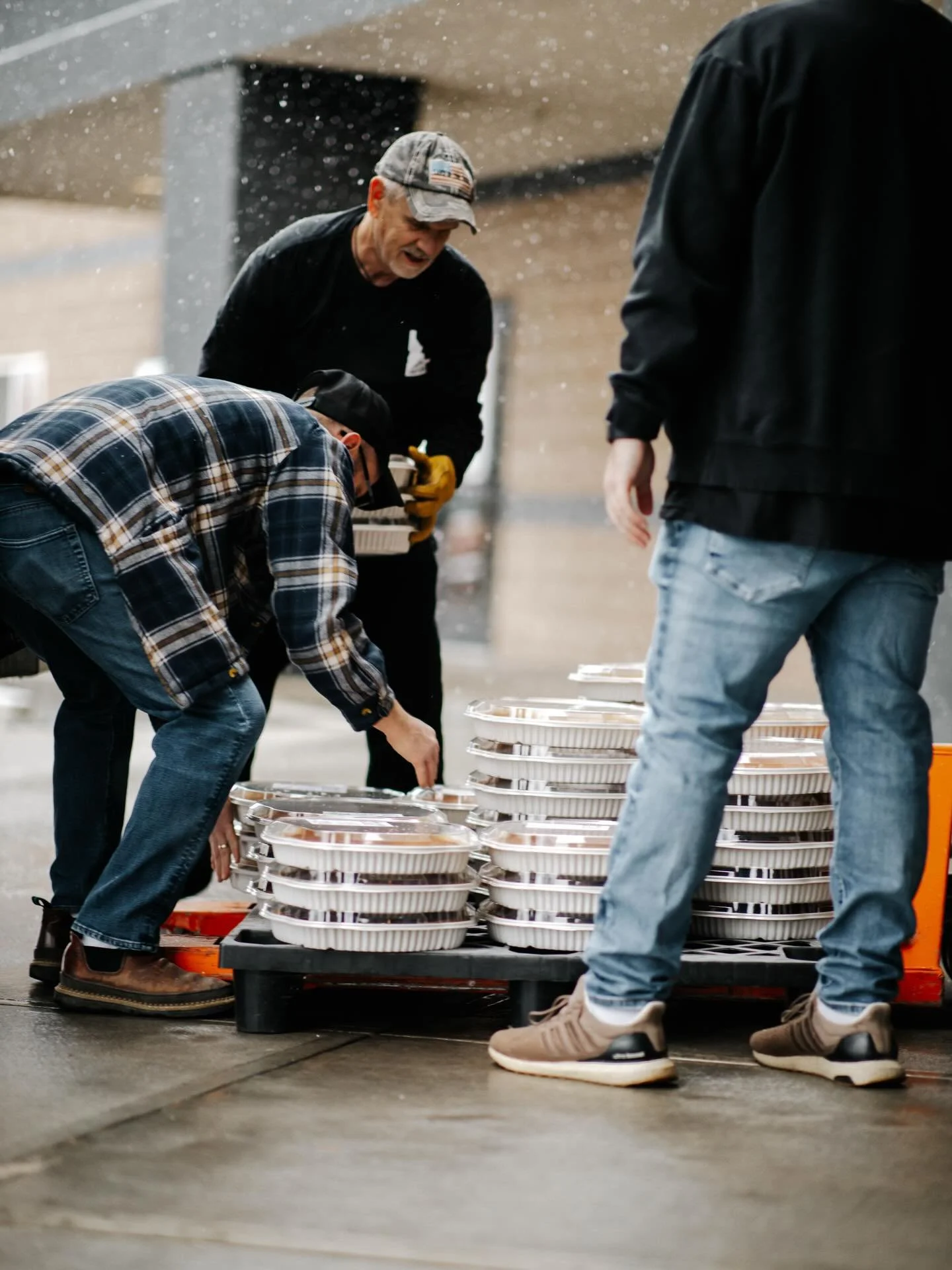 This week we packed and delivered 316 food boxes for families around the valley!

Thank you to everyone who was a part of Giving Hope this year.
What a blessing to be able to give to and love on our community in this way.