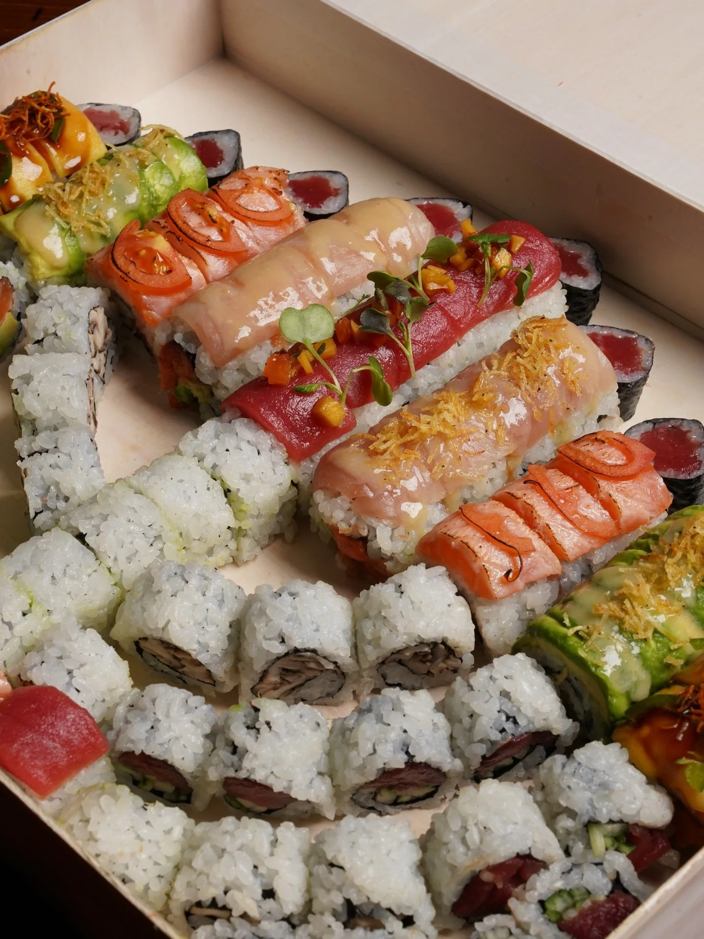 Celebrate Channukah with an AKIMORI platter! Get 15% off + free delivery if you preorder by 12/12.