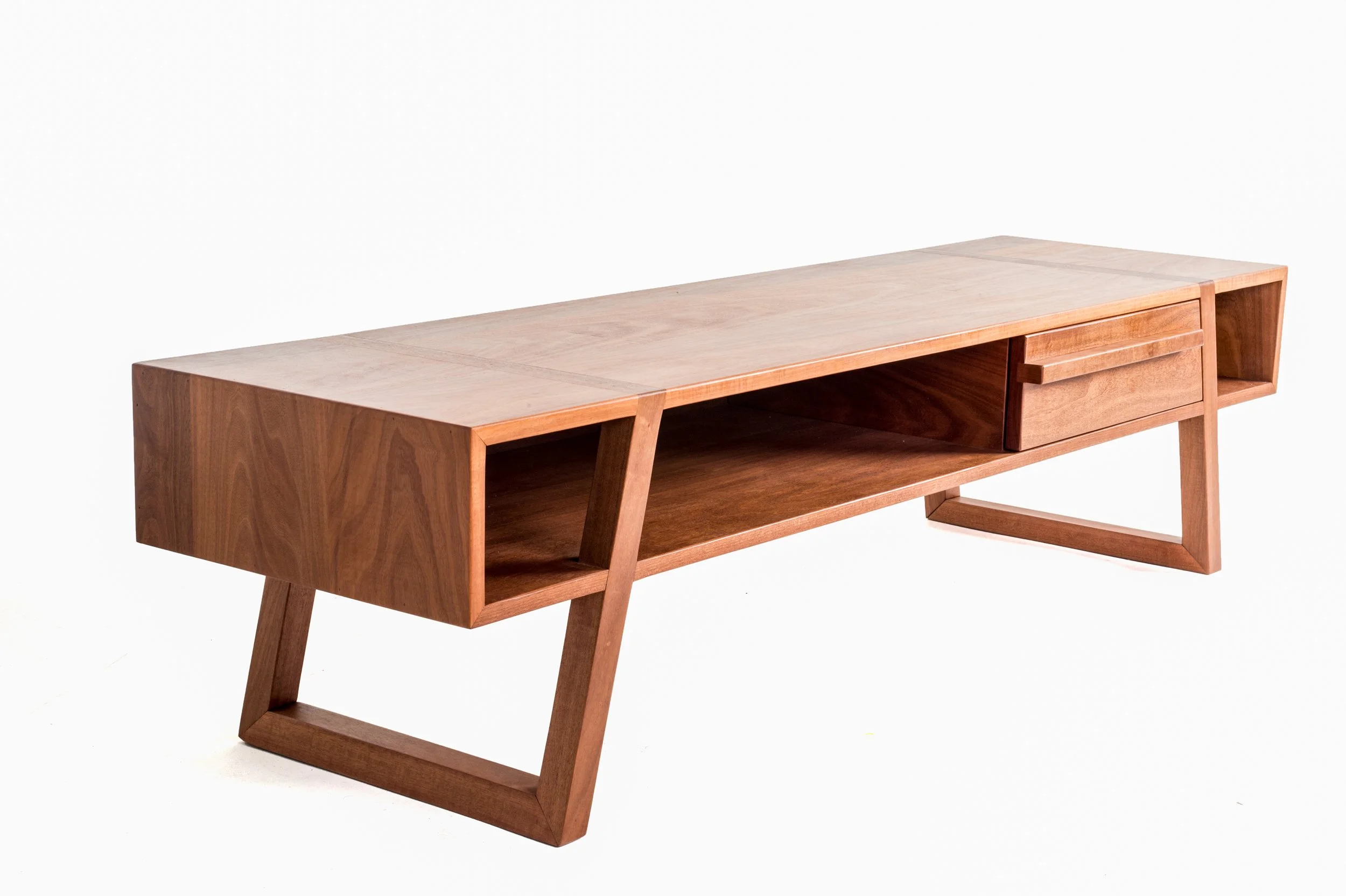 Makoré Console