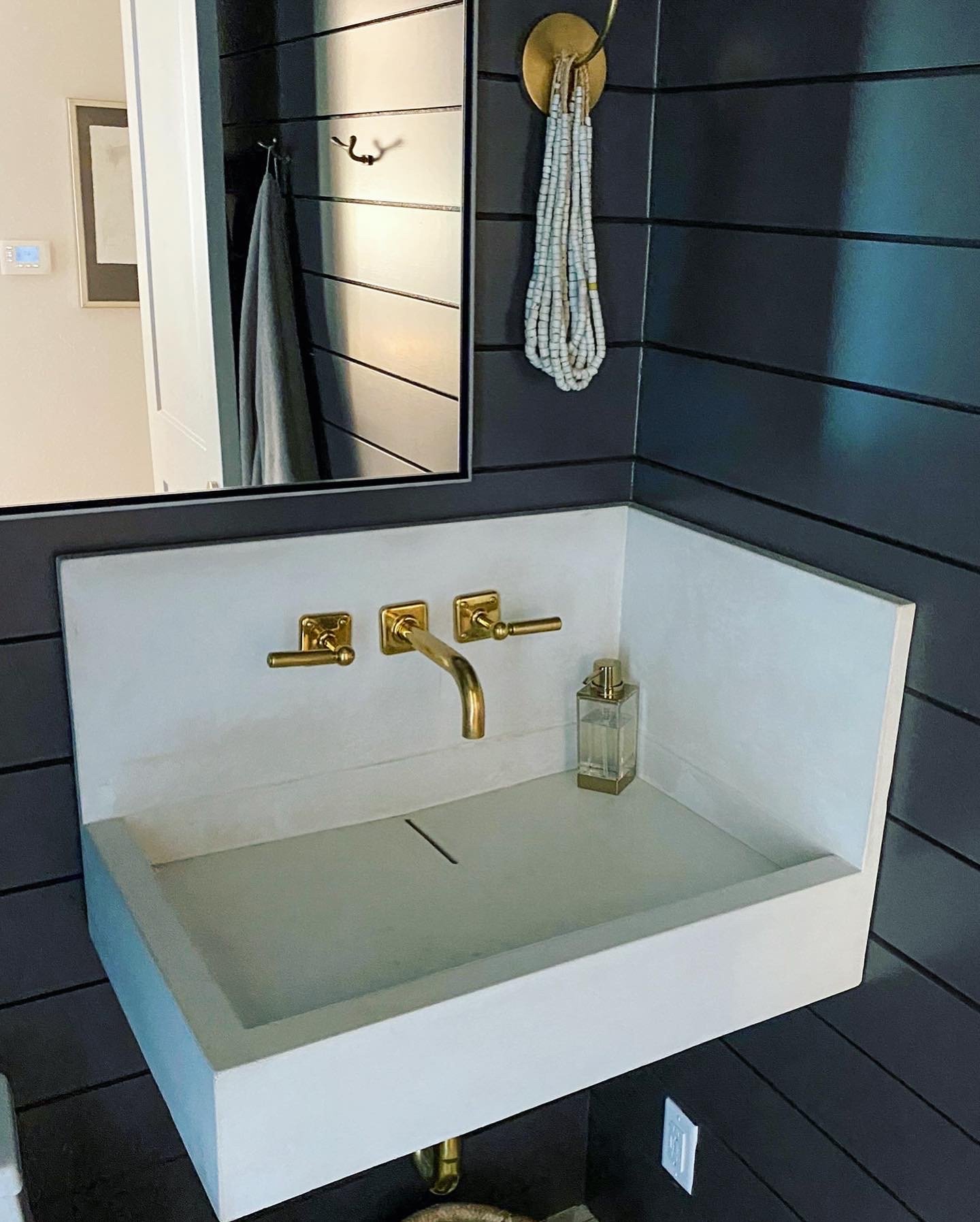 Floating sink.jpeg