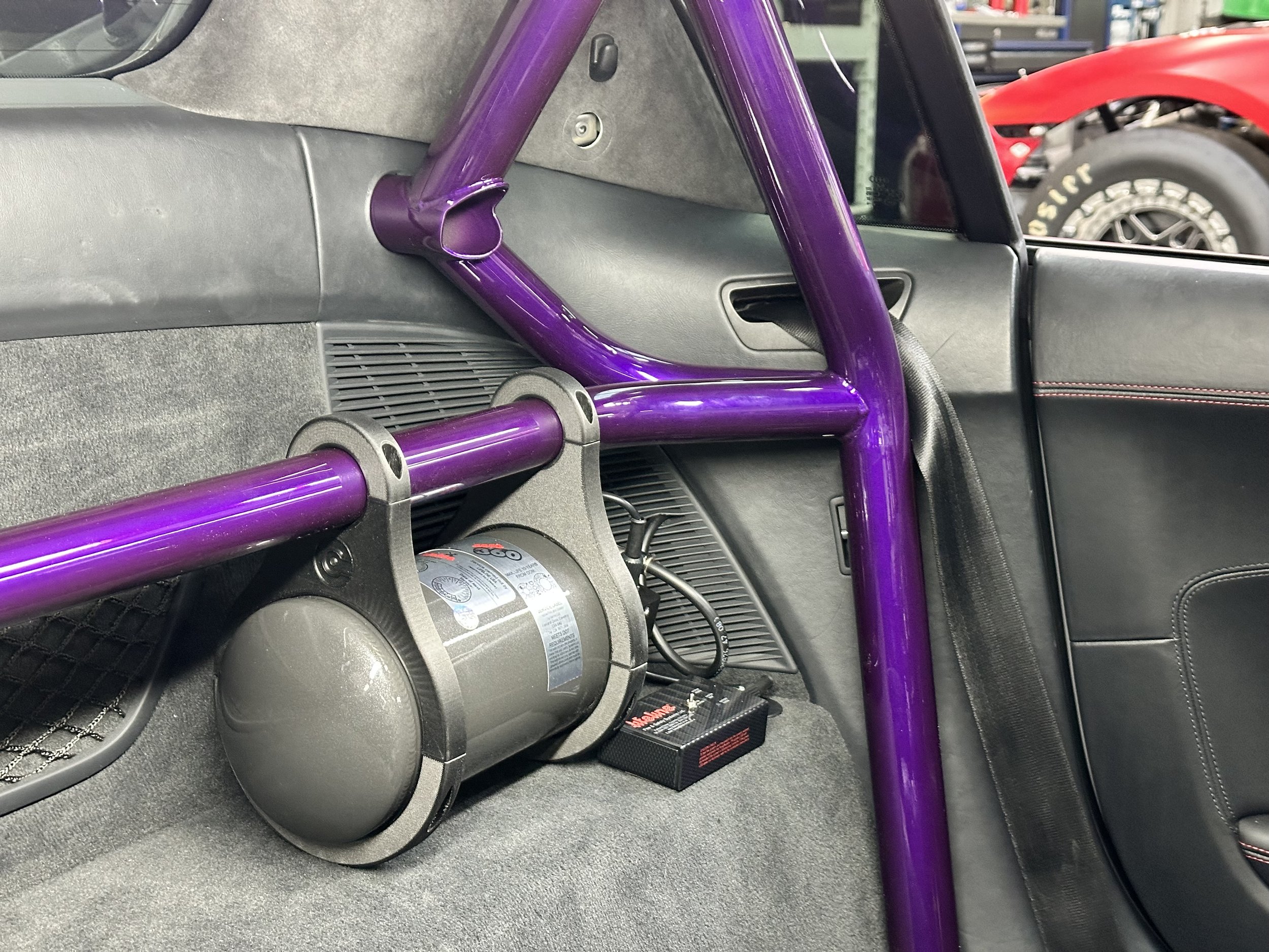Colab Carbon R8 Fire Bottle Roll Bar Mount