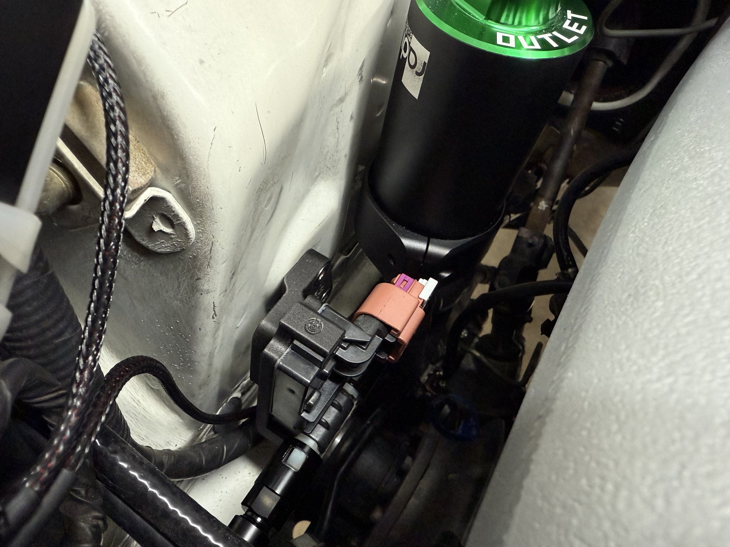 Nissan Stagea Fuel Fuel Mount