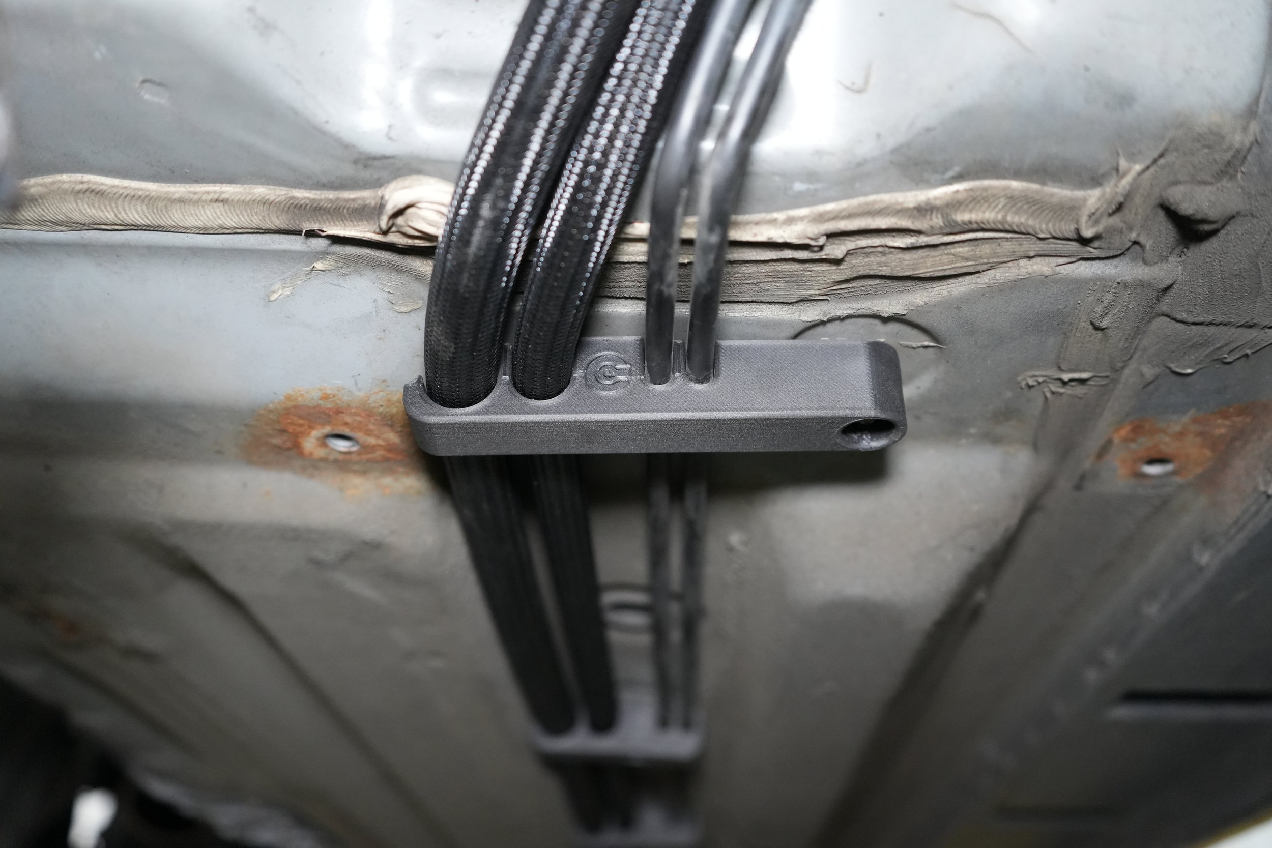 GTR-R35 Fuel Line Holder 11.jpeg