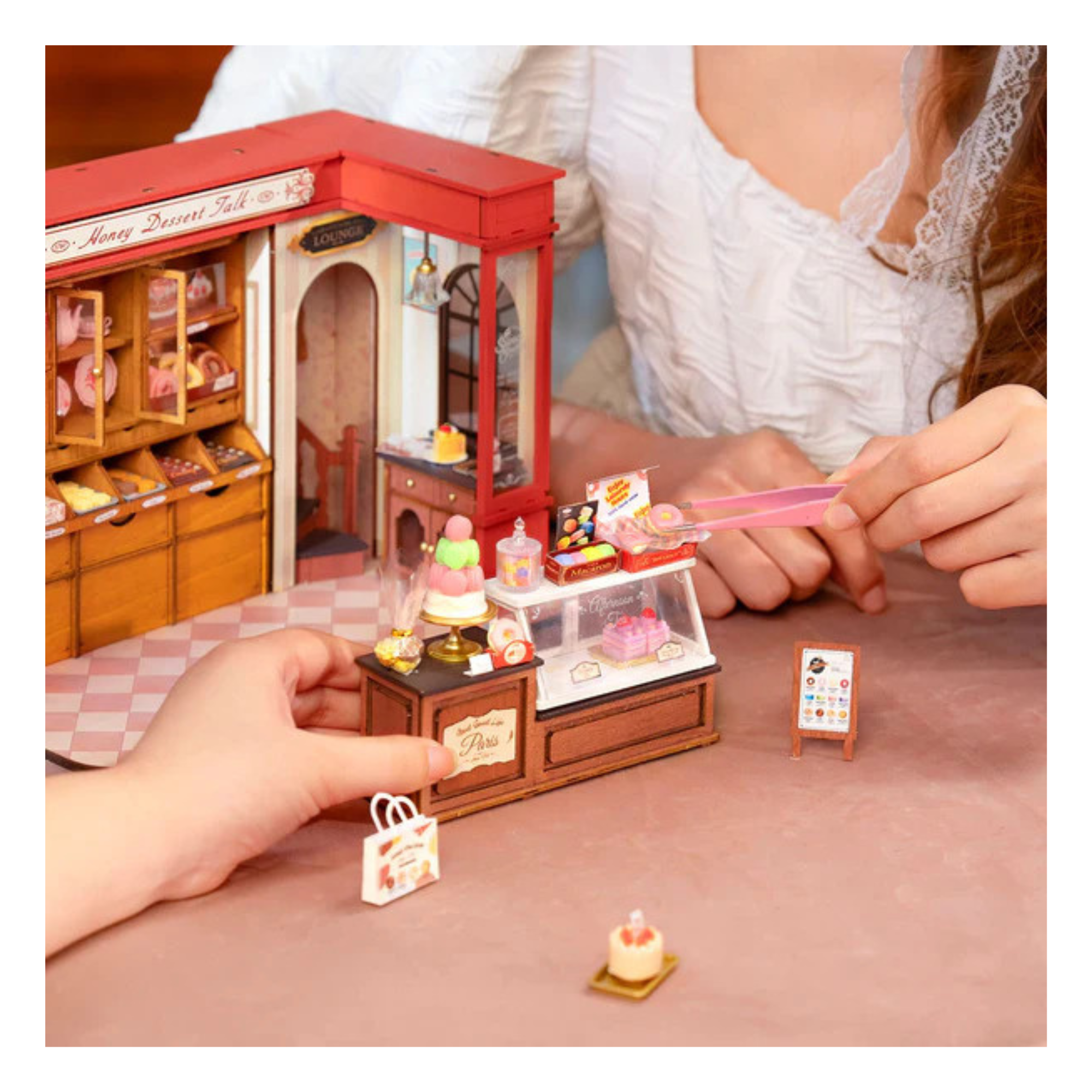 Rolife-DIY-Miniature-House-Kit-Honey-Dessert-Talk-ROB-DG168 (2).png