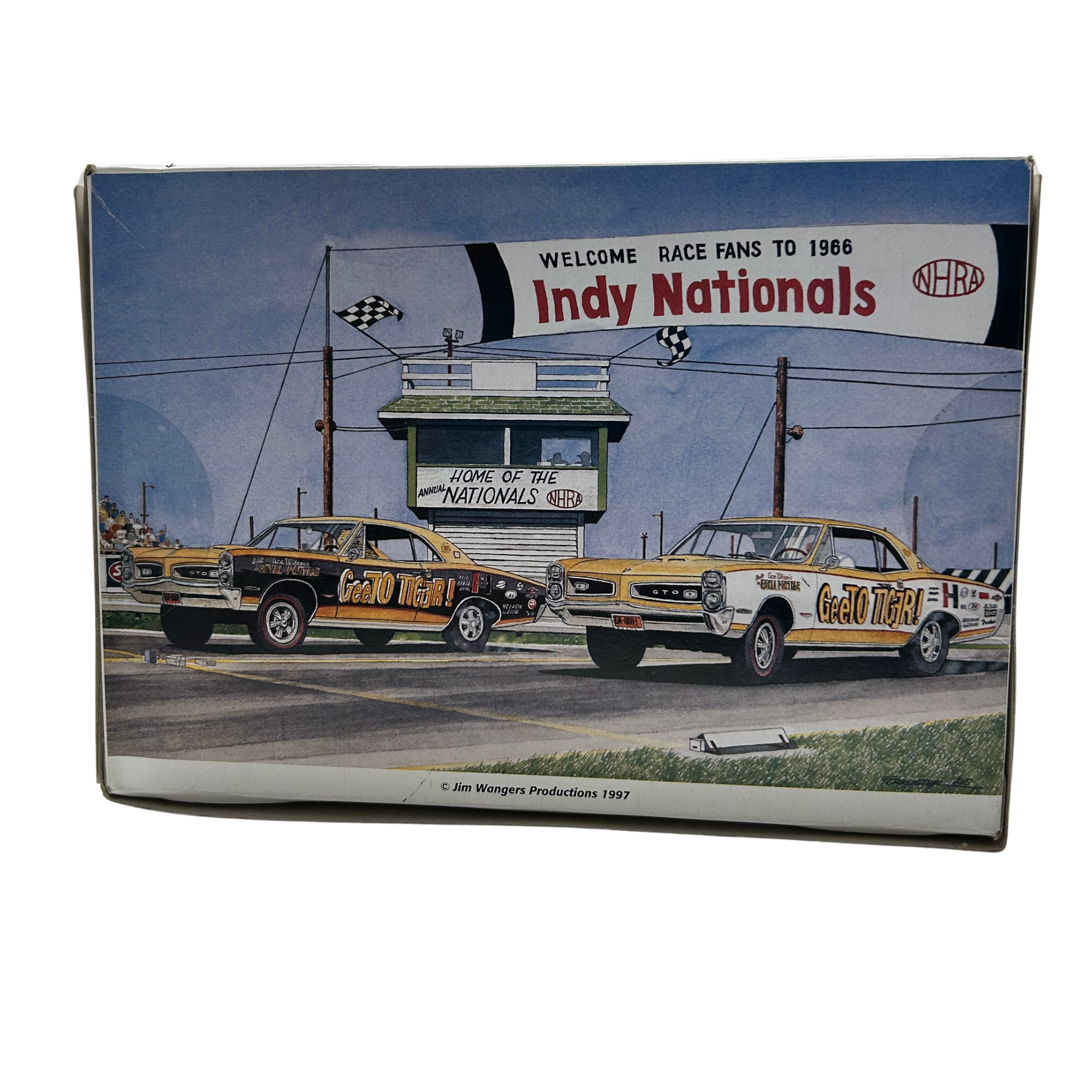 Royal-Pontiac-'66-GTO-with-Tiger-Driver-Figure-125-Vintage-RMX-85-4167.png