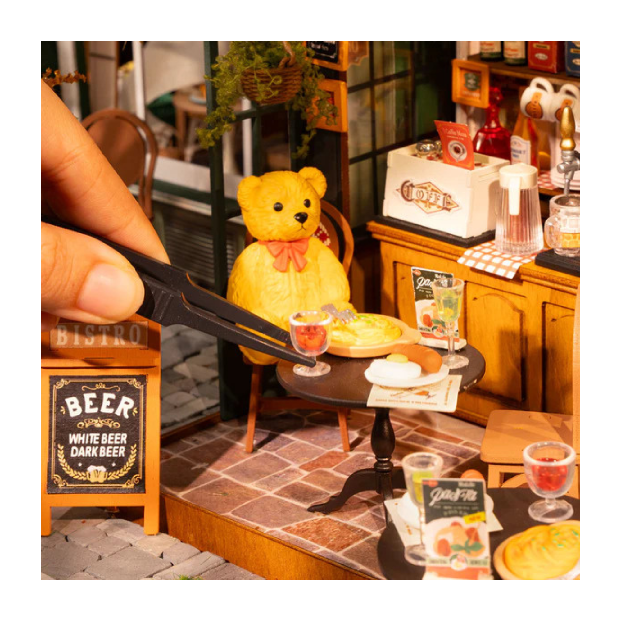 Rolife-DIY-Miniature-House-Kit-Tipsy-Restaurant-ROB-DG167 (1).png