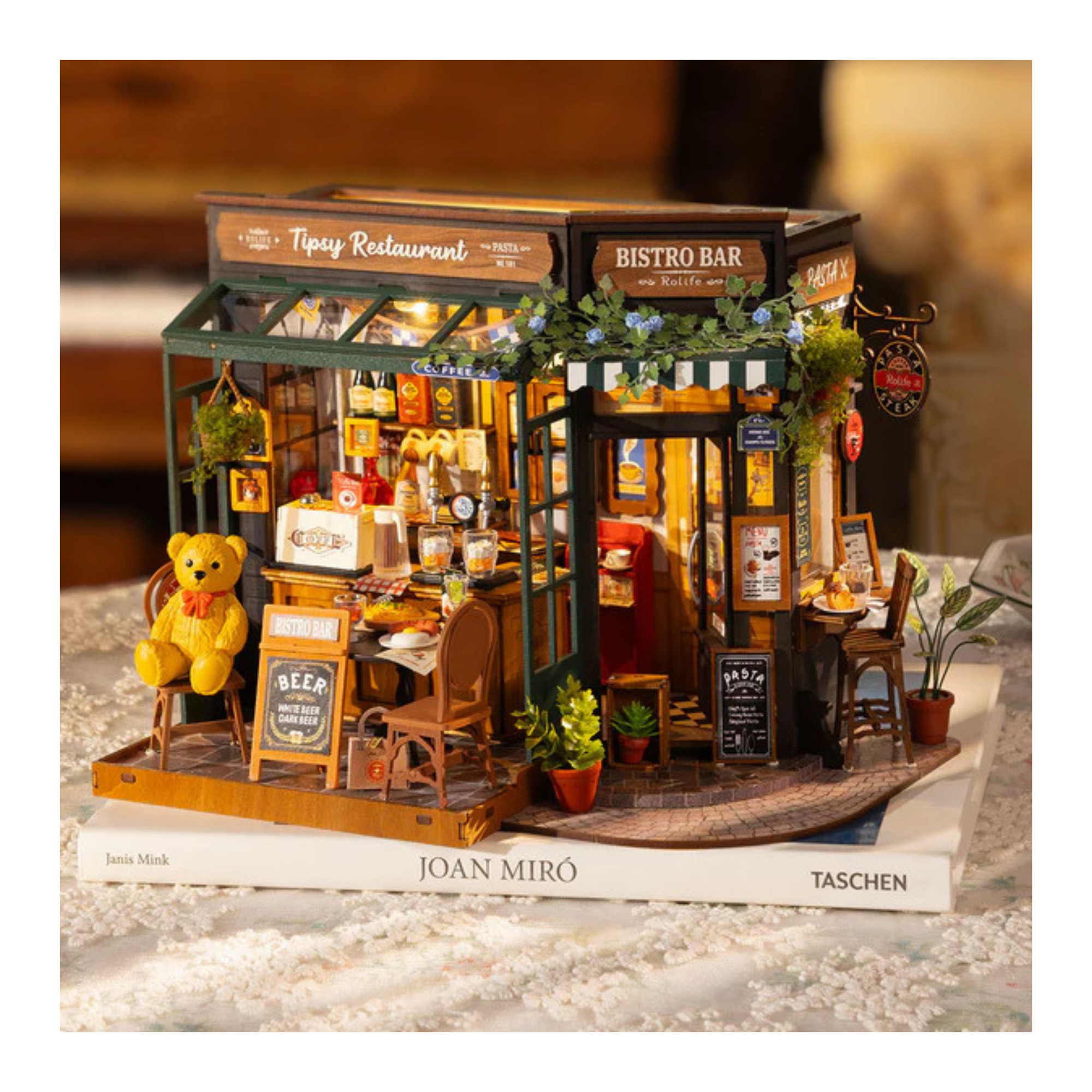 Rolife-DIY-Miniature-House-Kit-Tipsy-Restaurant-ROB-DG167 (3).png