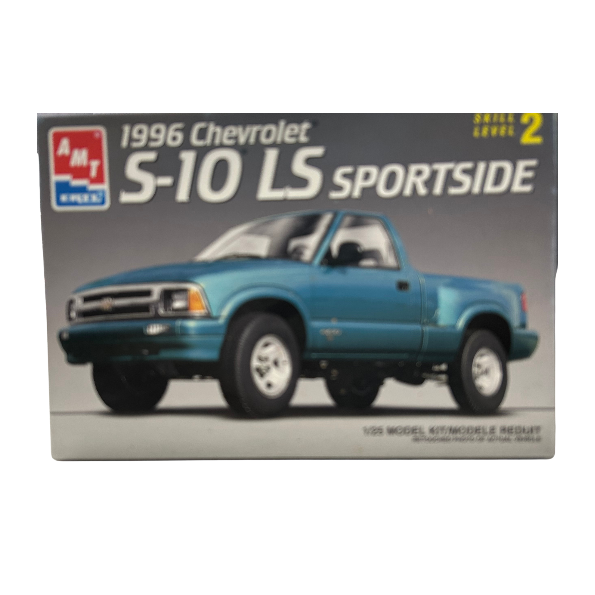 1996-Chevrolet-S-10-LS-Sportside-125-Vintage-AMTErtl-6188.png