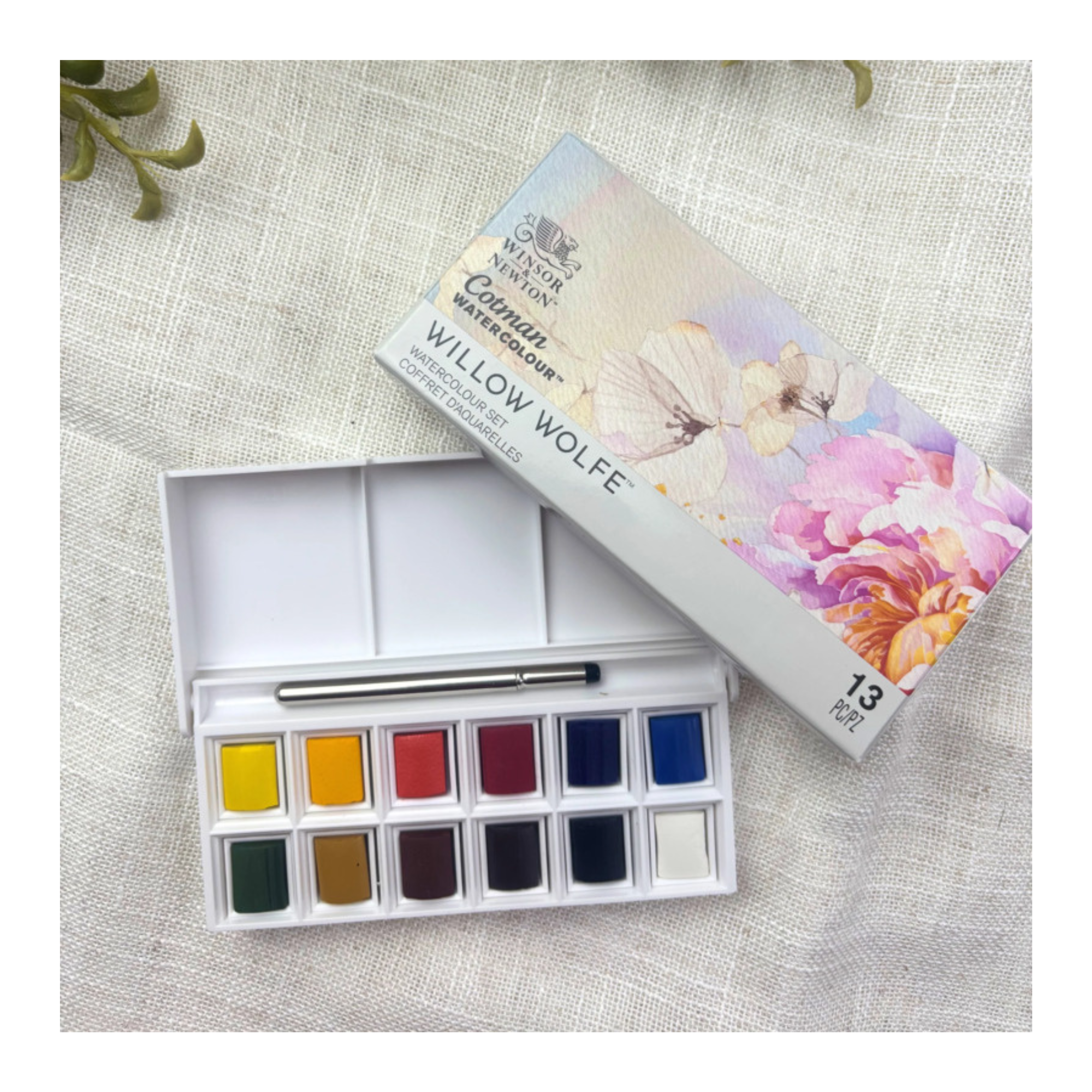 Cotman-Watercolour-Set-Willow-Wolfe-Sketchers-Pocket-Set-WIN-0390709 (1).png