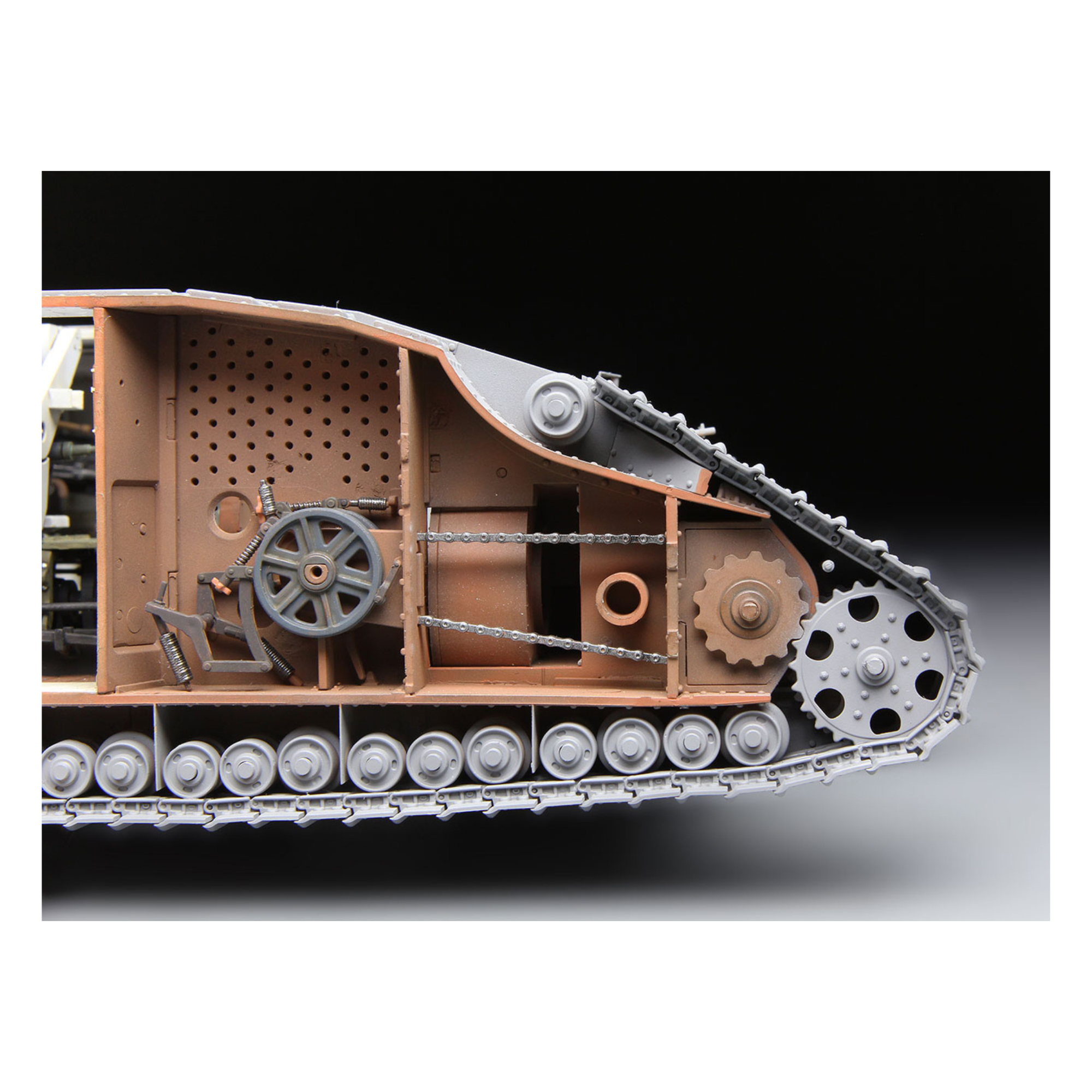 BRITISH-HEAVY-TANK-Mk.V-MALE-with-FULL-INTERIOR-135-MENG-TS-020 (1).png