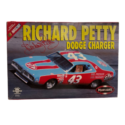 Richard-Petty-Dodge-Charger-Vintage-POL-6605.png