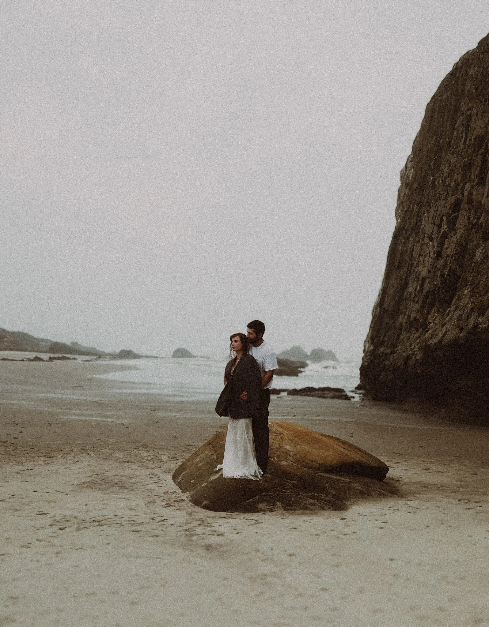 Newport Oregon romantic editorial photography