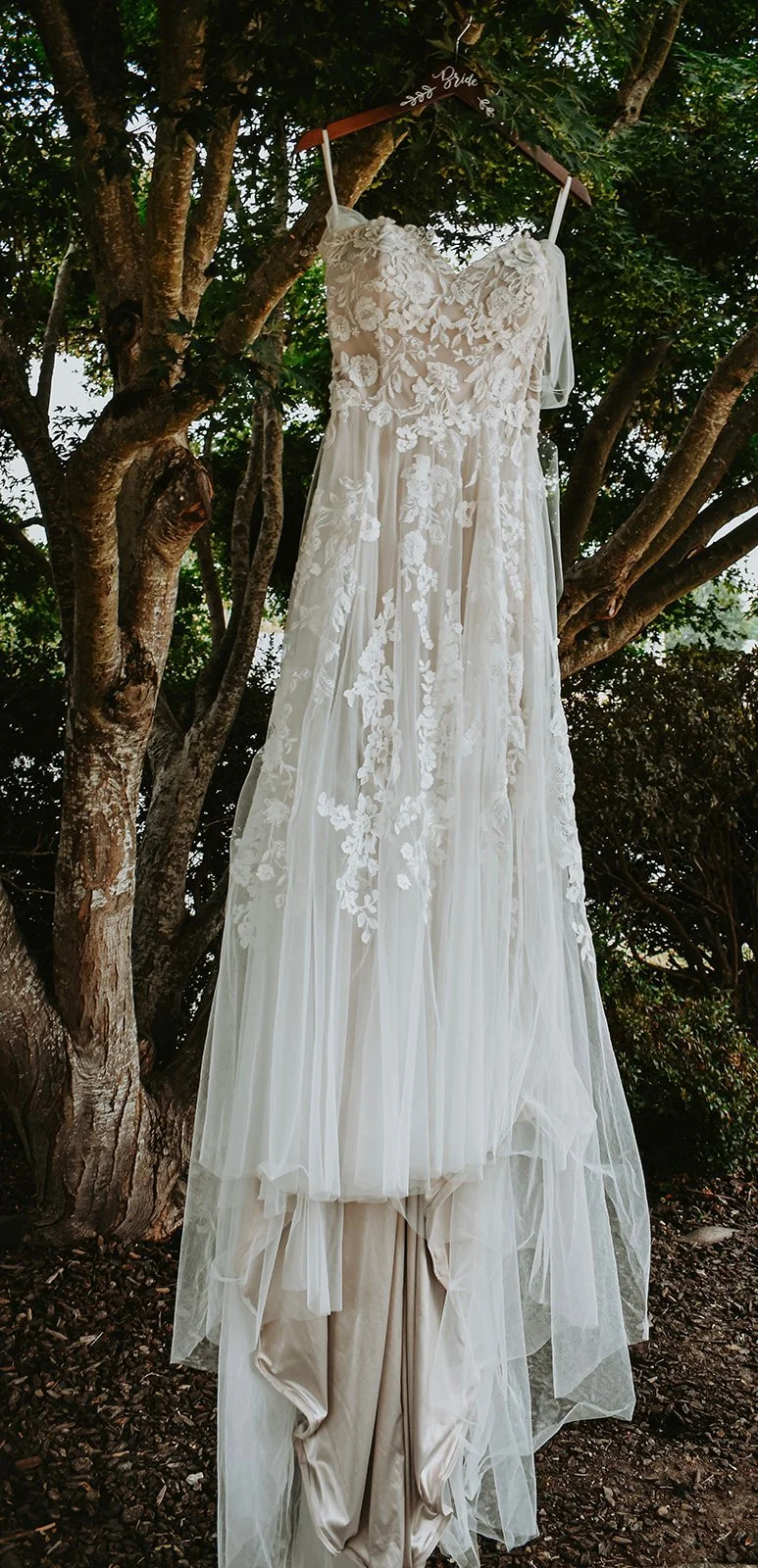 wedding dress photography