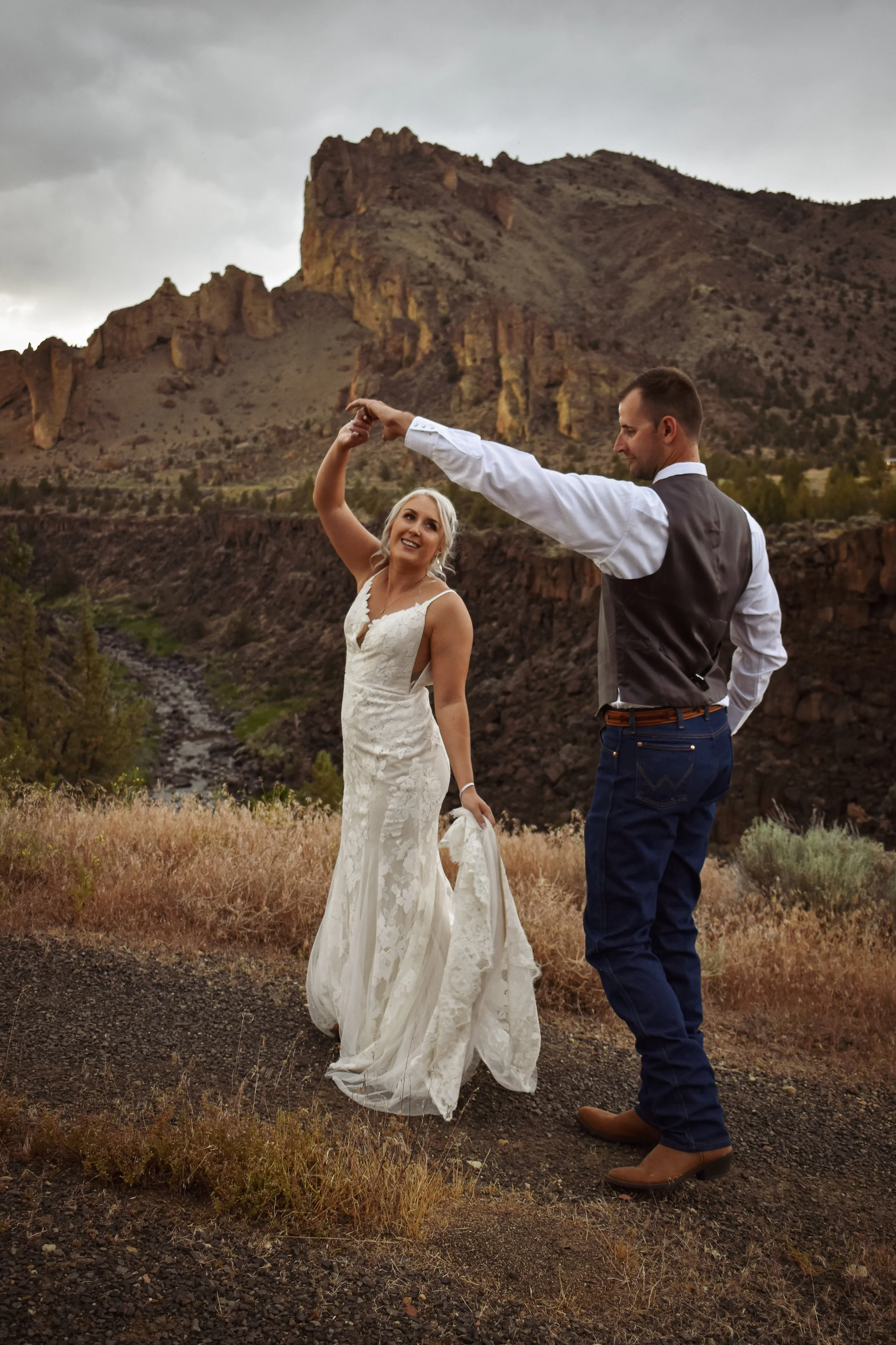 Bend Oregon wedding photographers