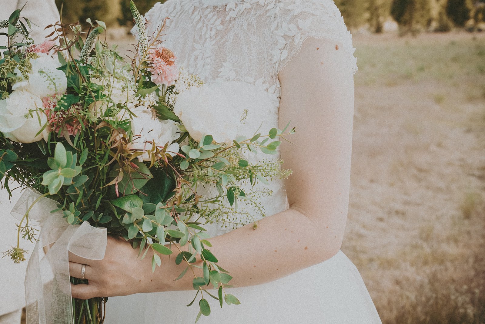 Gay wedding photographer oregon 1.jpg