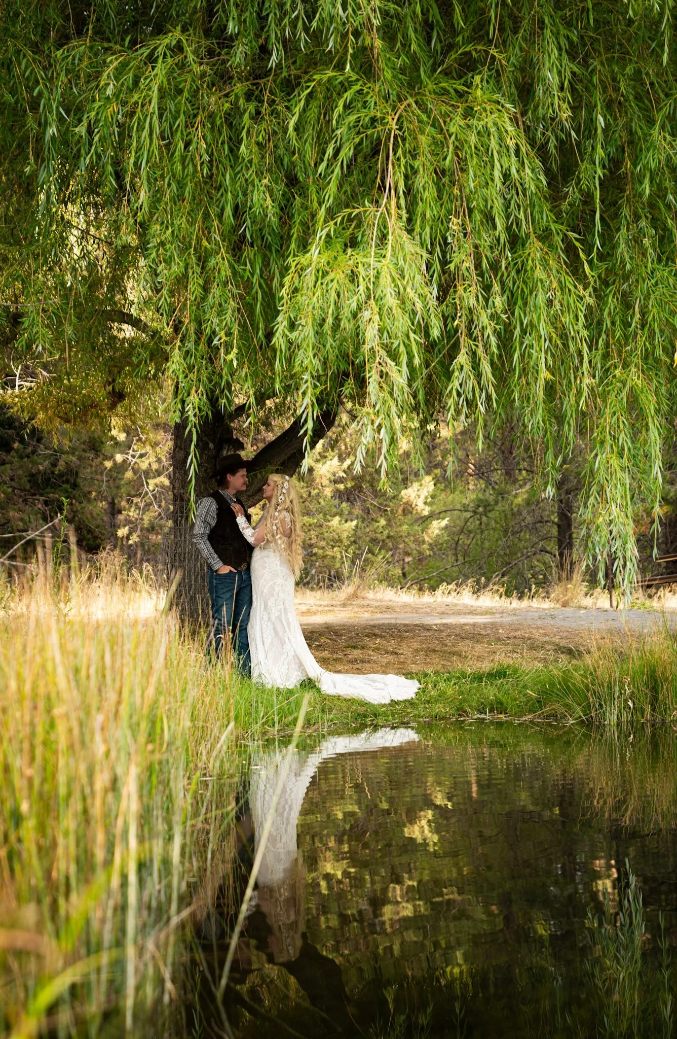 Aspen Hall wedding Bend Oregon