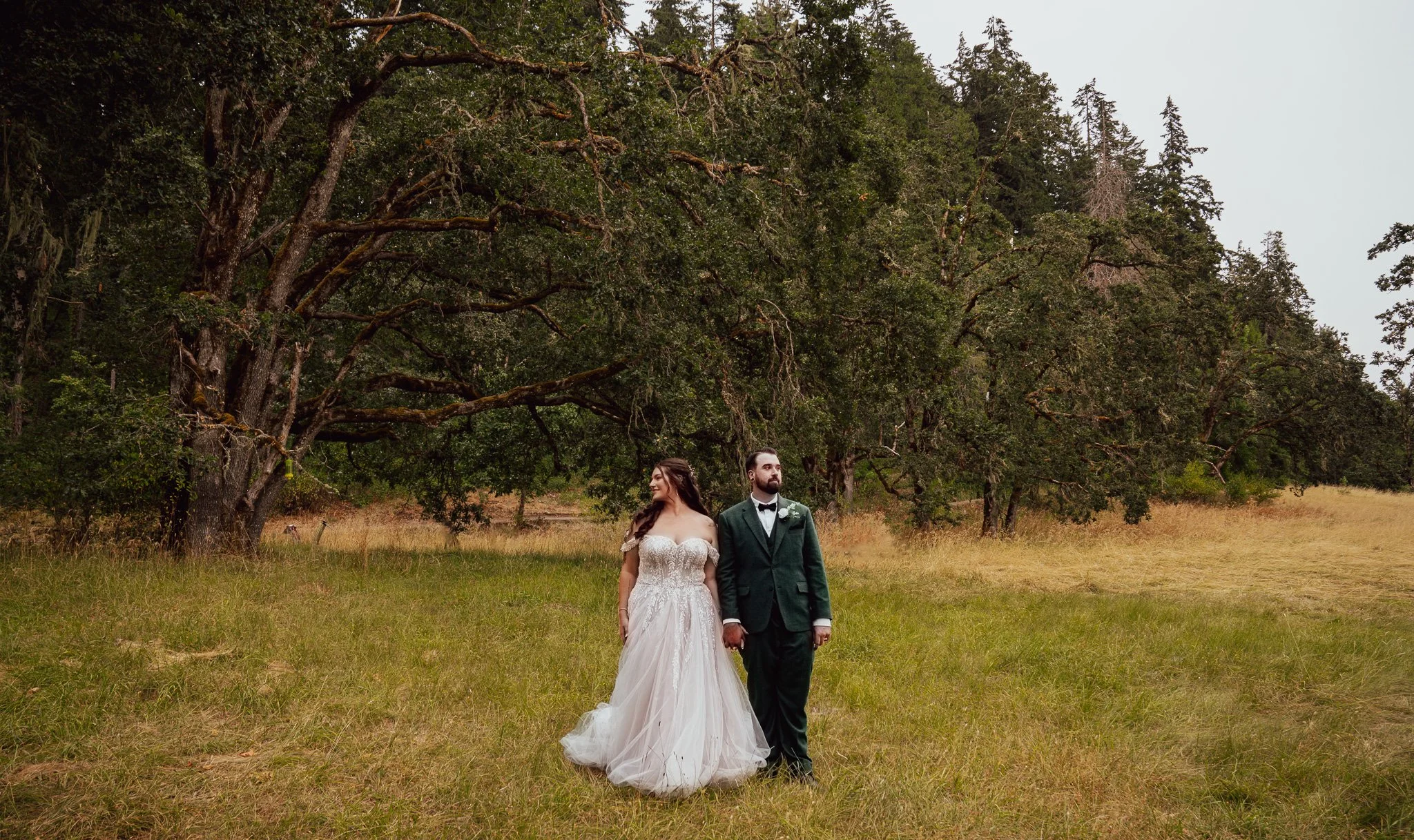 Oregon wedding photographer