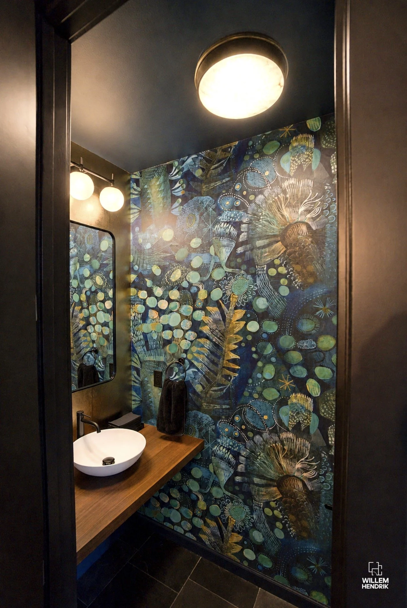 Discovery West Bend Oregon Powder Room Remodel Wallpaper