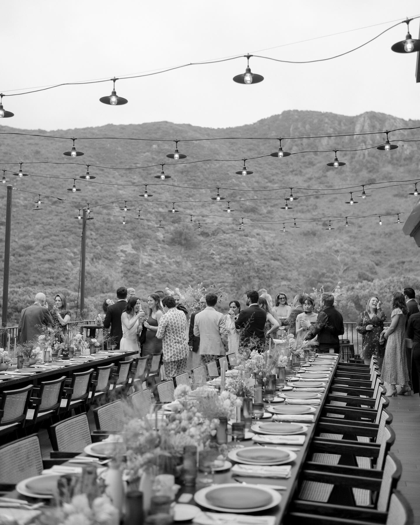 Settling into the weekend 🖤 M&amp;S rehearsal dinner 

Florals @butterflyfloral 
Rentals @foundrentalco @casadeperrin 
Venue @theranchlb 
Planning @sohappitogether @sohappitogether_pae 
Photo @connieandstewart 
Video @annalord