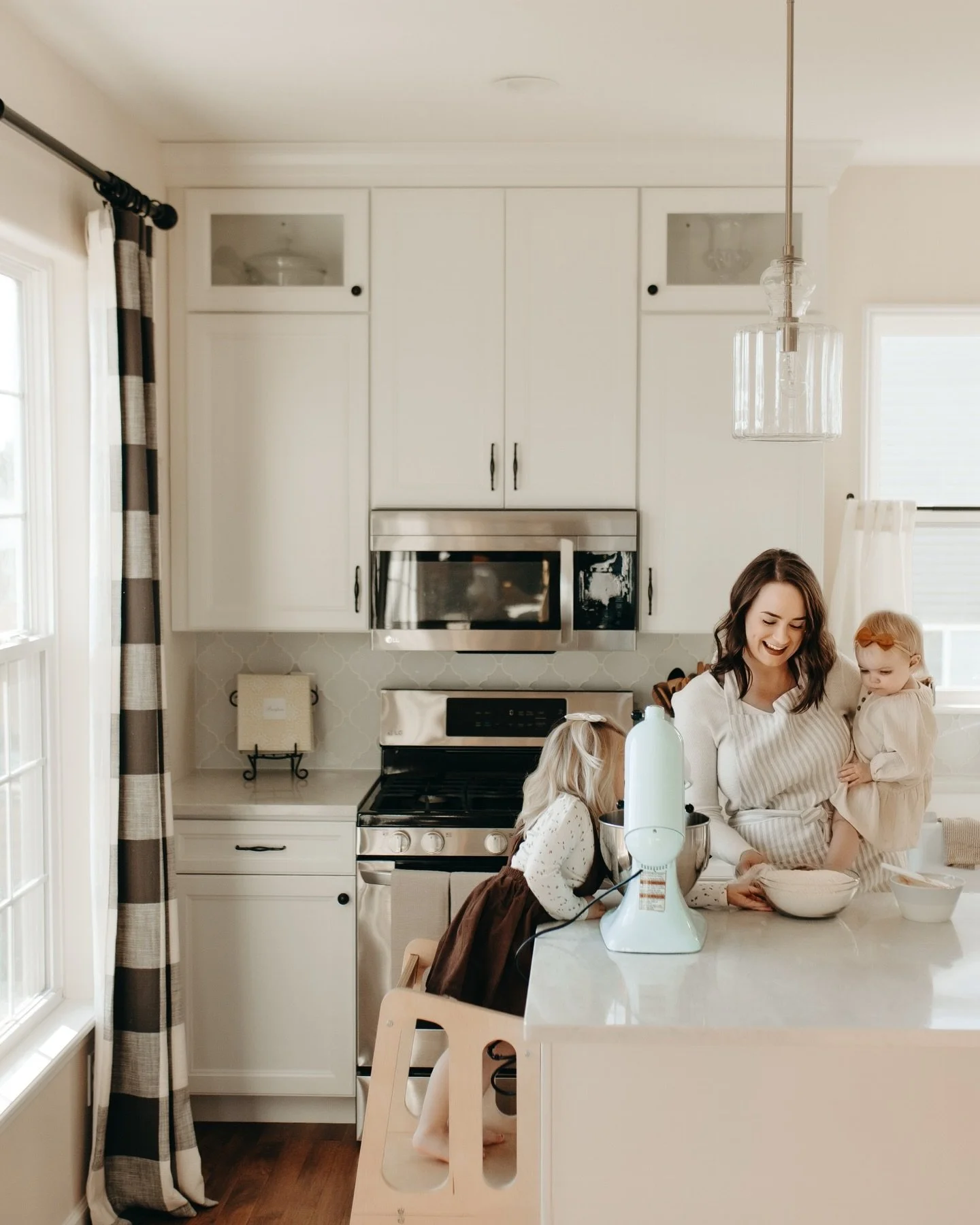 I would LOVE to schedule some sessions this Winter a little outside than my usual style. 

Introducing&hellip;. Documentary Session Special ✨

The vibe: 
&ldquo;A day in the life&rdquo;. 
Documenting your family in their natural habitat. At home- pla