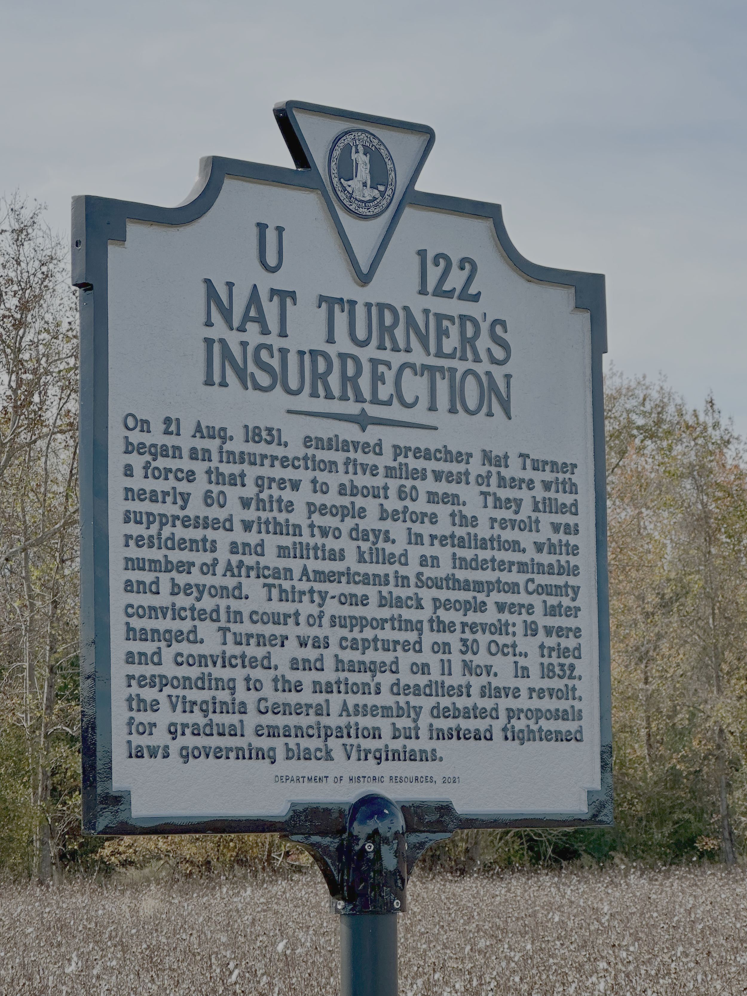 Historical marker entitled "Nat Turner's Insurrection" with description.