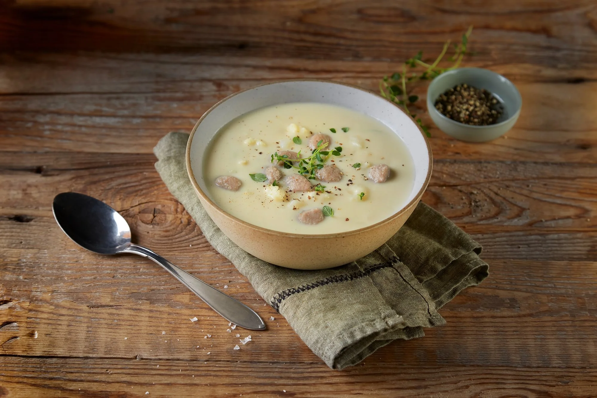 Blomkålsuppe med suppeboller