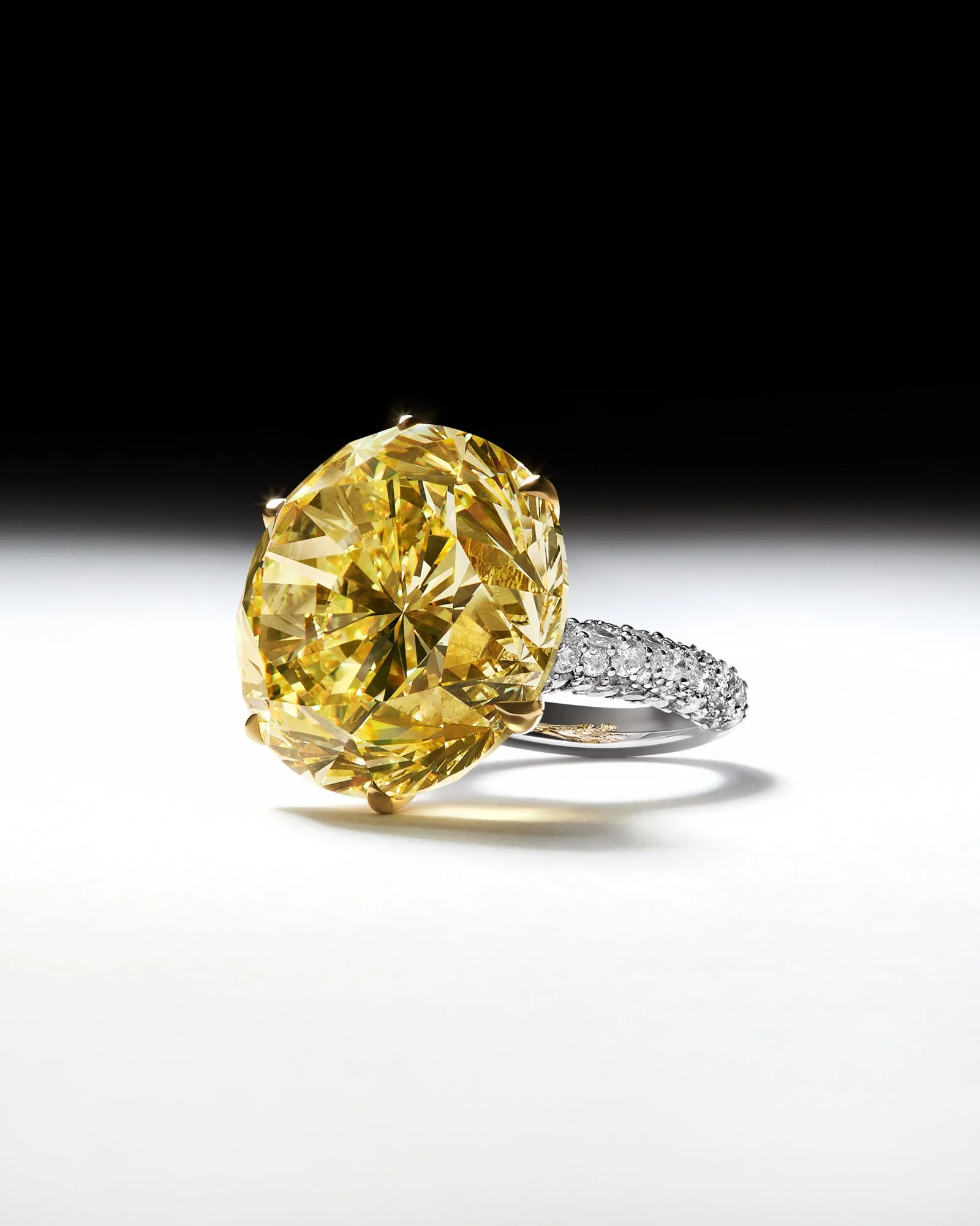 Natural Diamonds Magazine // Sofia Cliffe