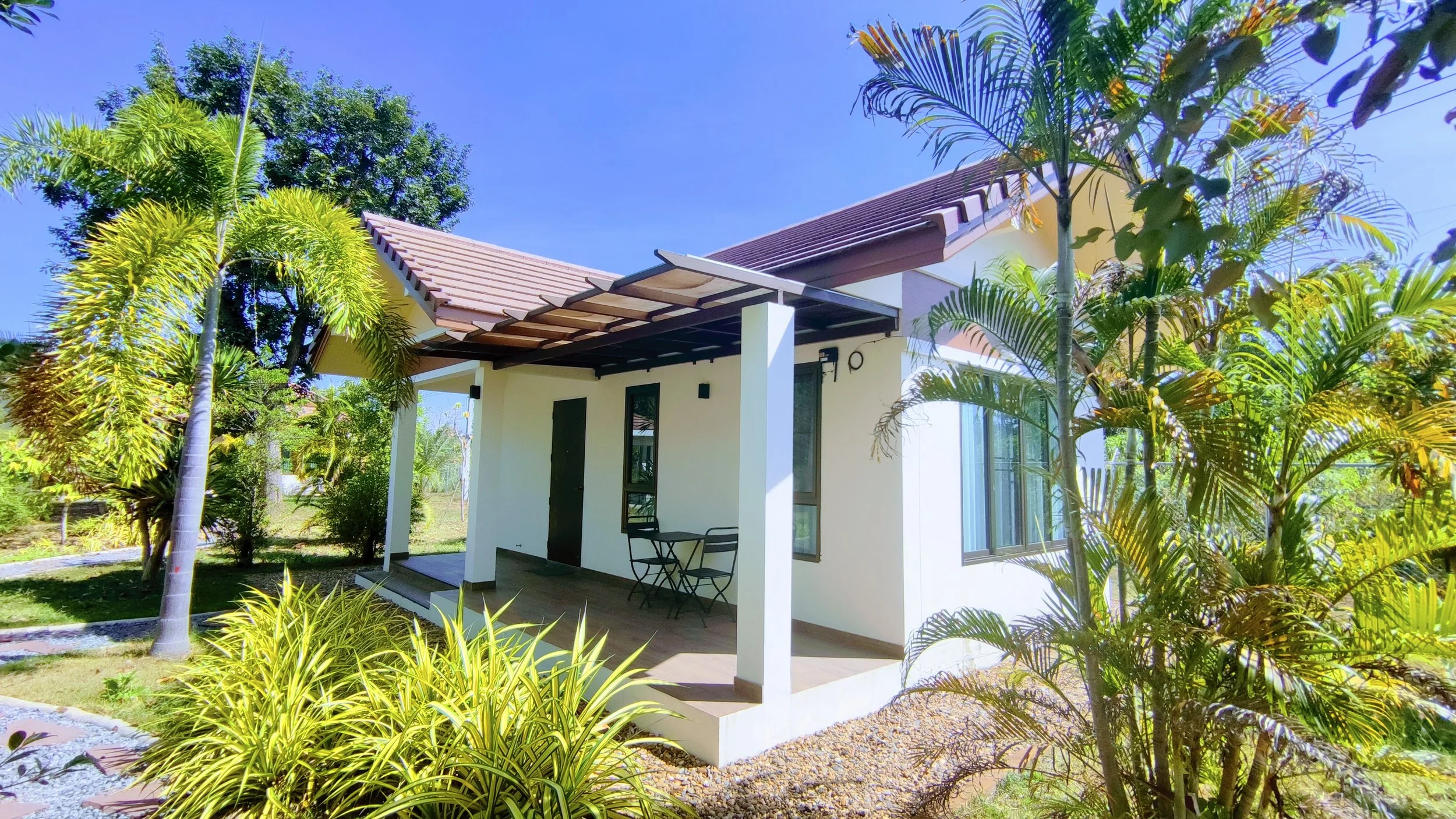 Luxury bungalow villa, modern hotel, in Udon Thani Isan, near premium golf course northeast Thailand