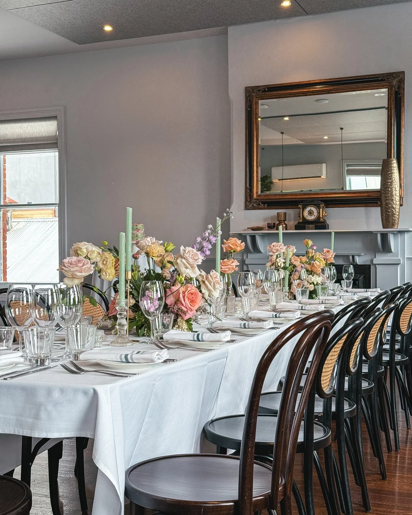 When you get to do your own 30th birthday florals 🥹 

Venue @teller.brunswickeast 
Cake @bakesbyher 
Plinths @carla.collectives 
Florals @fairywrenflorals 
Dress @the_style_squad 
Make up @cosmetiquemakeup