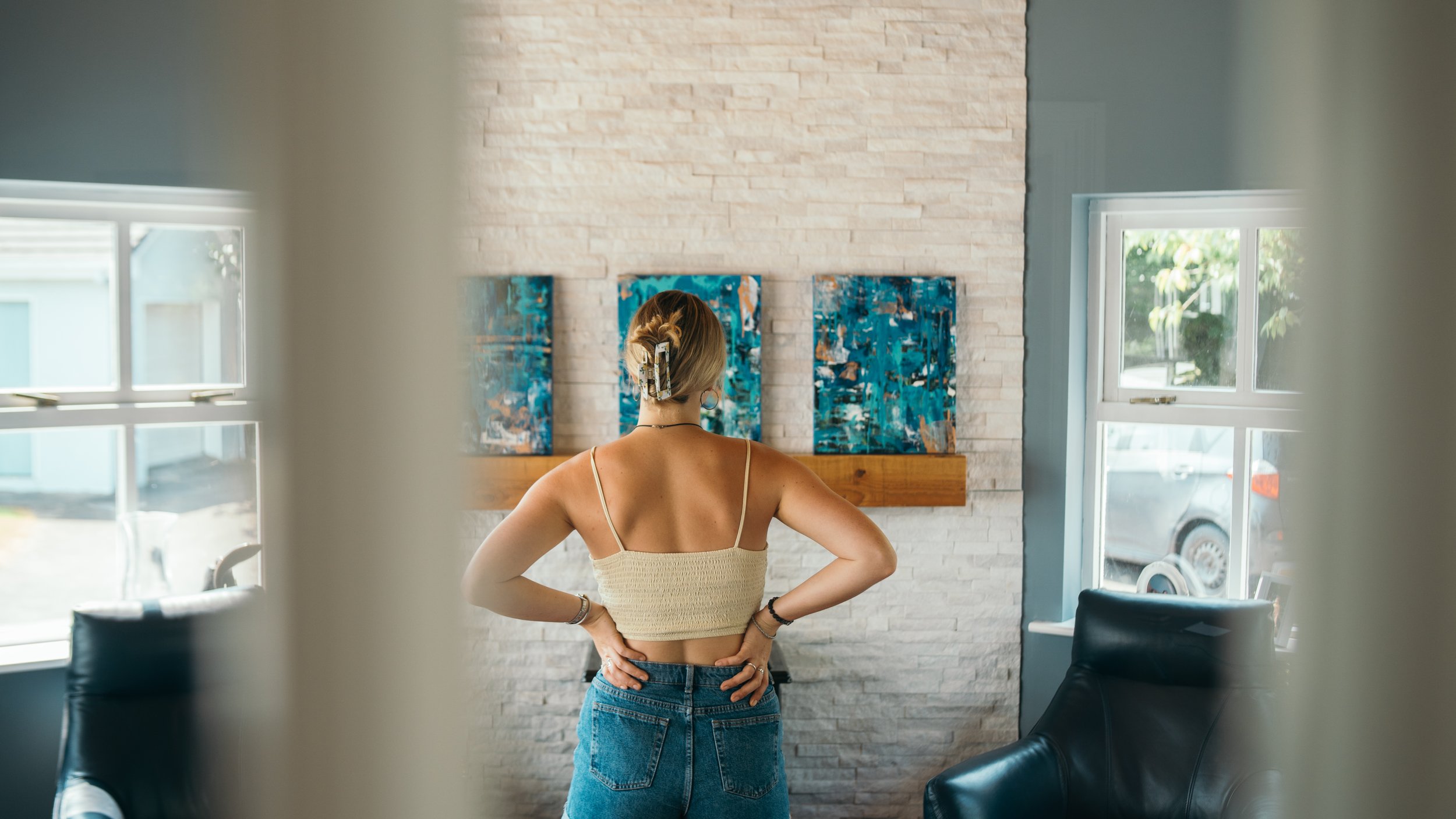 ROISIN- THE DISSCONNECT - ON LOCATION-4.jpg