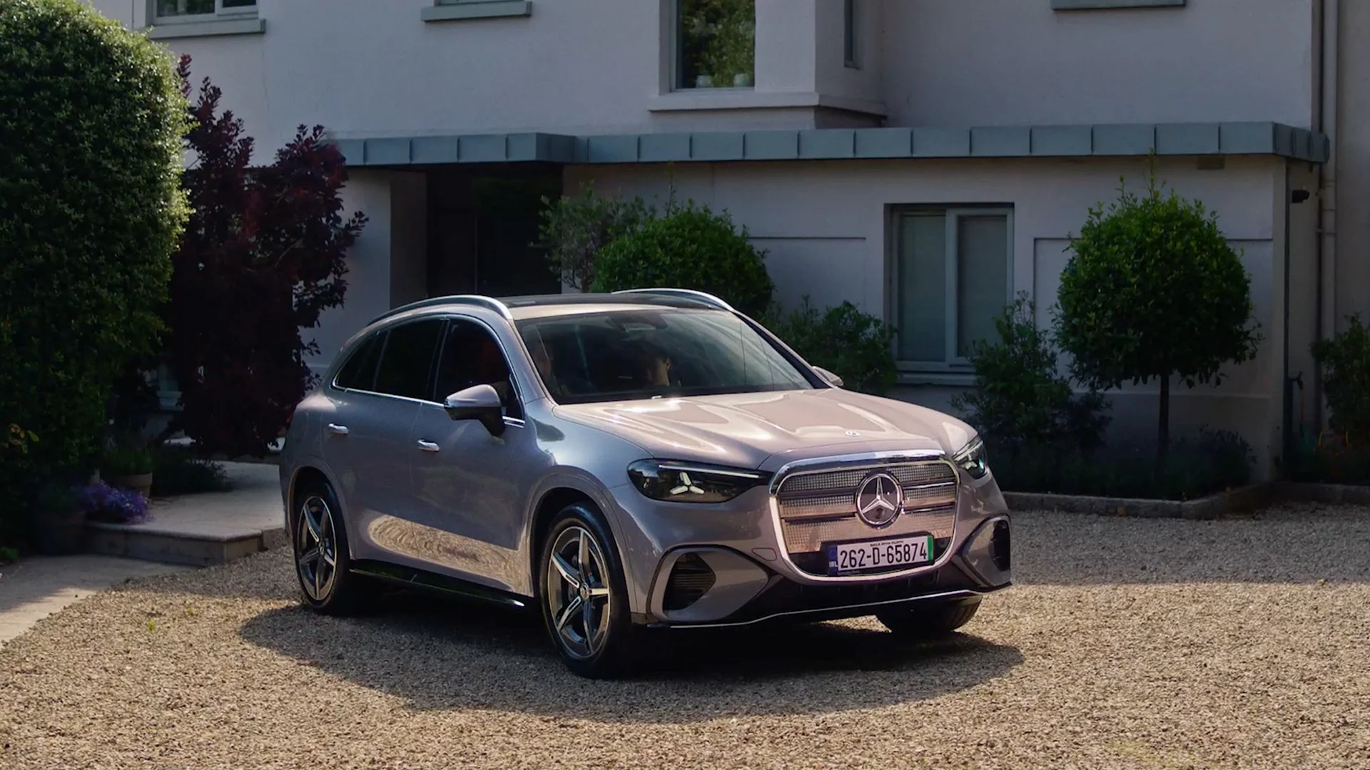 Mercedes x Traitors