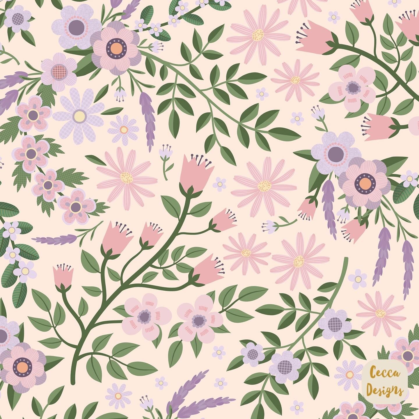 Here&rsquo;s my 3rd entry to the Natural Roots Fabric Summer Art call - a summer floral. I started out wanting to include lavender, roses, big daisies etc but ended up with mainly imaginary flowers 🤣 I think it has a bit of a wedding feel about it. 