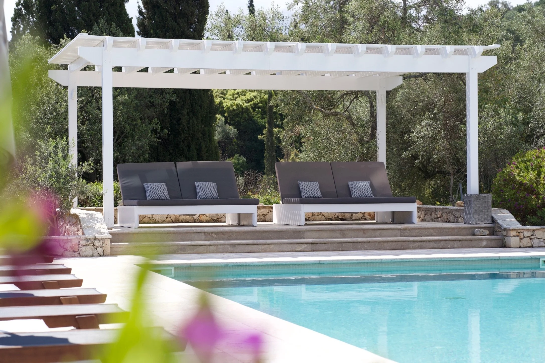 TEN REASONS WHY VILLA HOLIDAYS BEAT HOTELS