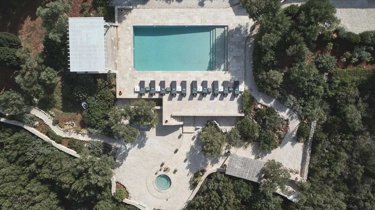 A private escape, perfectly placed.

#VillaLagaria #LuxuryVilla #MediterraneanLiving #LuxuryTravel #DreamGetaway