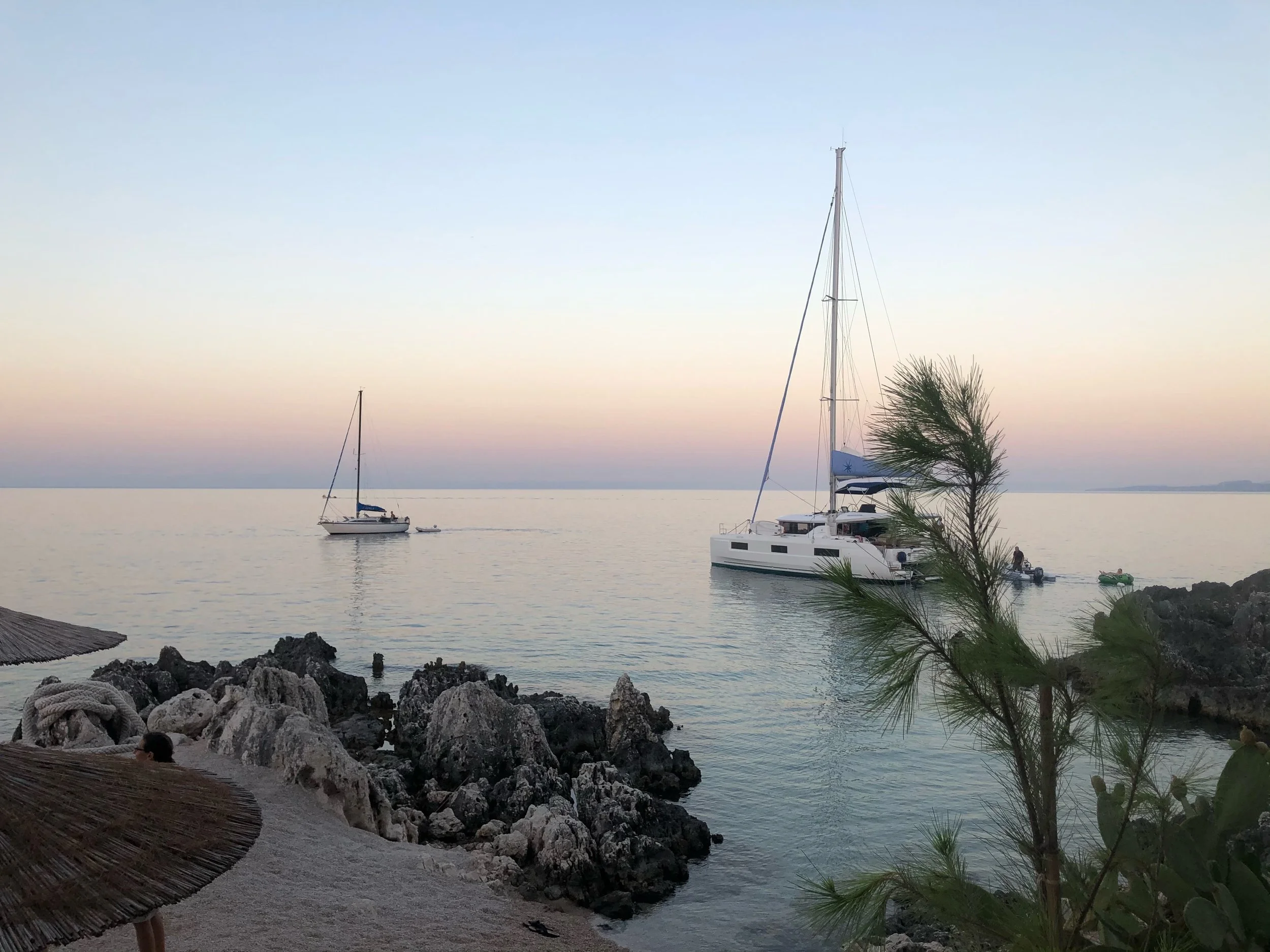 Evenings with this view ❤️
⠀⠀⠀⠀⠀⠀⠀⠀⠀
A swim in the sea, dinner by the water, fresh fish on the menu, and watching the water ripple as the sun goes down over the port.🌅
⠀⠀⠀⠀⠀⠀⠀⠀⠀
Our favourite kind of evening ✨
⠀⠀⠀⠀⠀⠀⠀⠀⠀
#Zakynthos #GreekIslandLife #