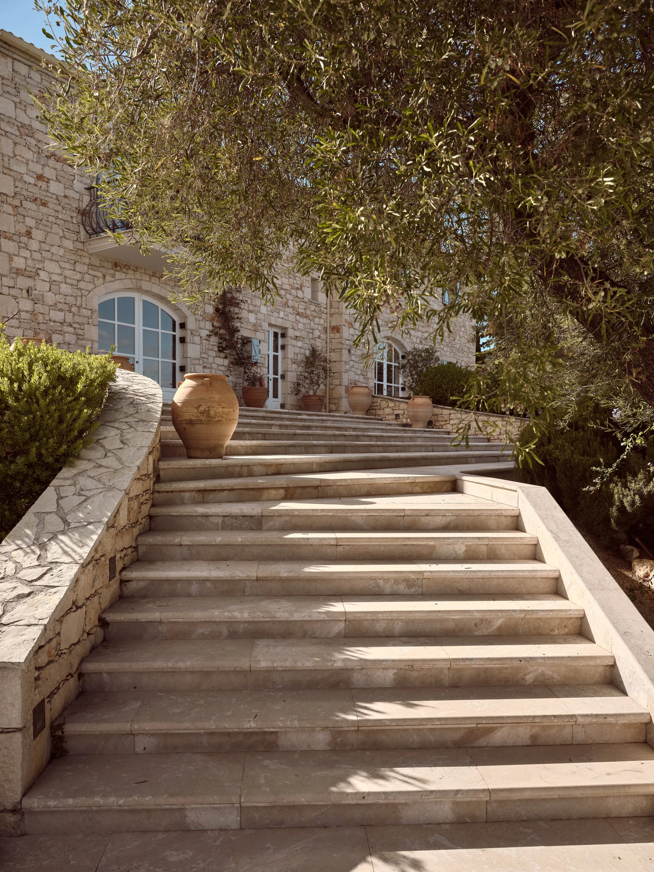 053.jpg