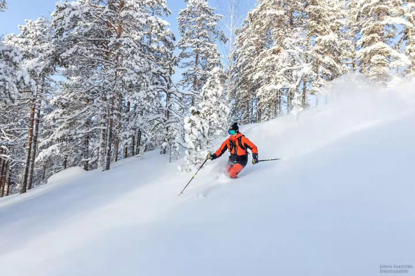 Hiihtoloma l&auml;hestyy, niin siit&auml; inspiroituneena pari mutkam&auml;kikuvaa. 🎿