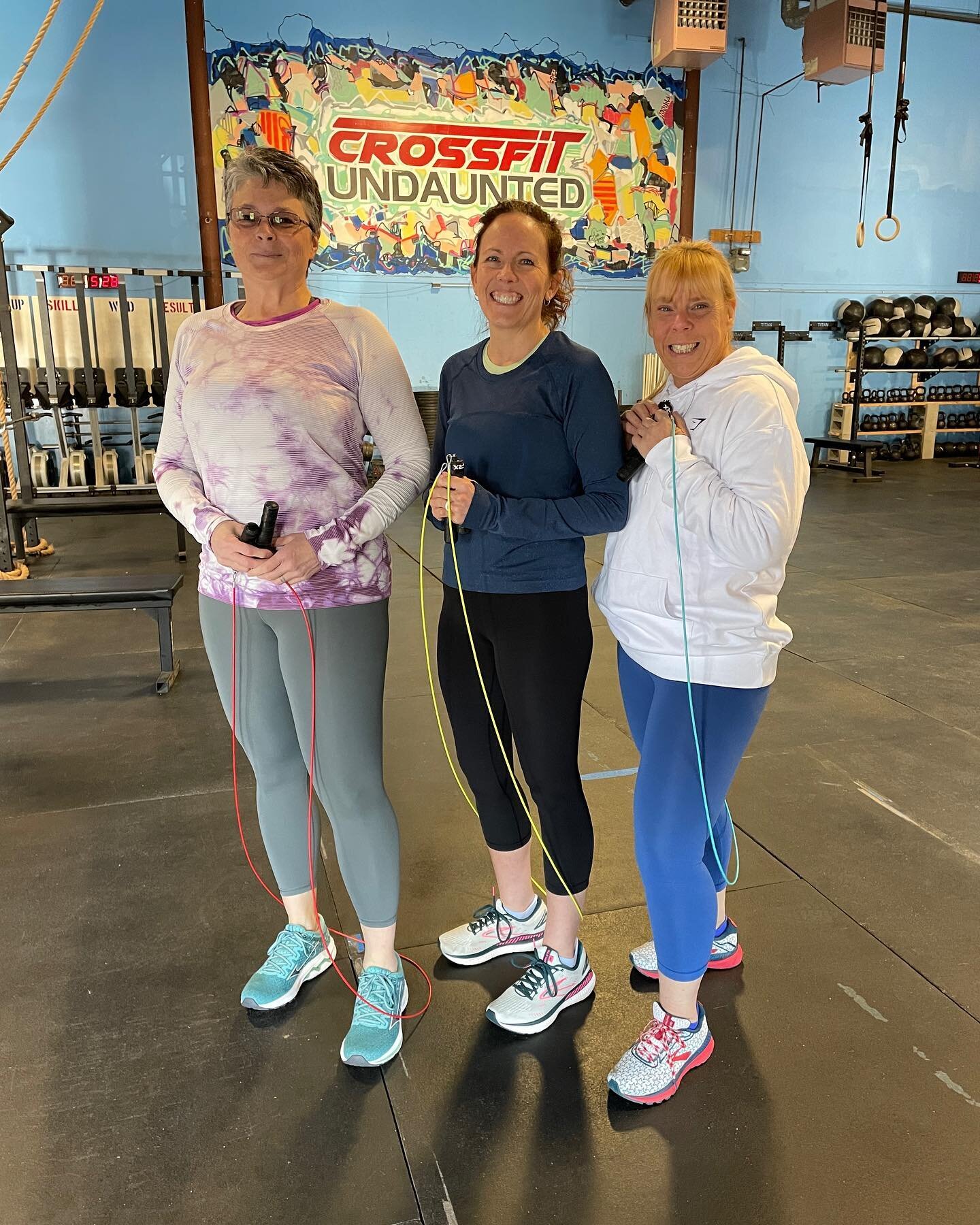 PR Friday! Debbi got her first double under, Rebecca got two in a row, and Tina pr&rsquo;d with three in a row! Nice job ladies 🙌
.
#crossfit #fitness #augustamaine #maine