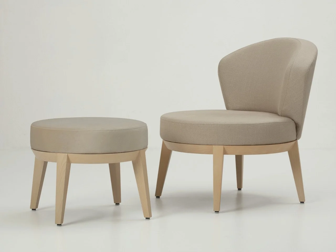 Canto lounge and pouf.jpg