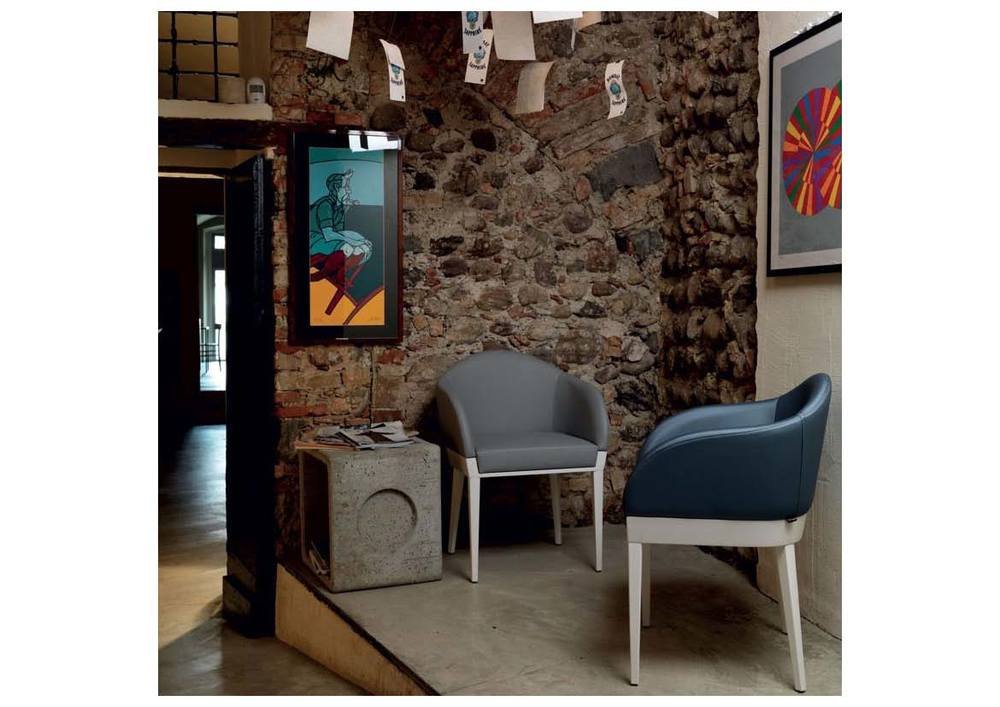 FAI+ARMCHAIR+TRIA++5.jpg