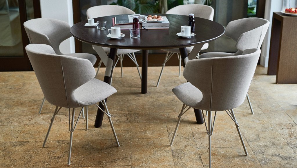 STEM+TABLE++1.jpg