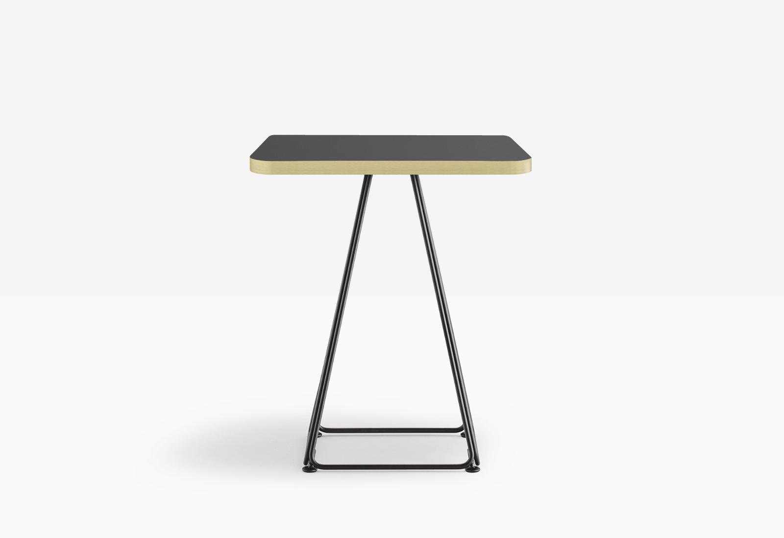 laminate-fenix-abs-edge-satine-brass-still-02.jpeg