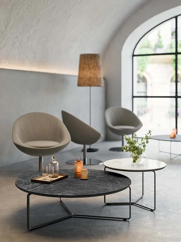 Tavolini-Living-MONTREAL-per-Residenziale-Aree-comuni-Area-dattesa-Hospitality-Hotel-Bar-e-ristorante-Negozi-Aereoporti-e-stazioni-2.jpg