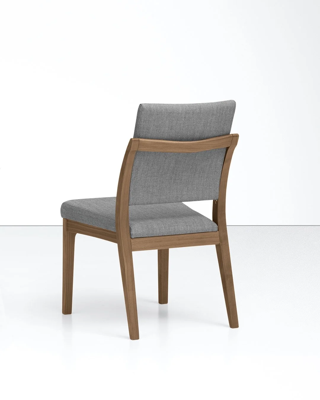 piaval_mamy_chair_contract_66-11-1_stilllife-back-2.jpg