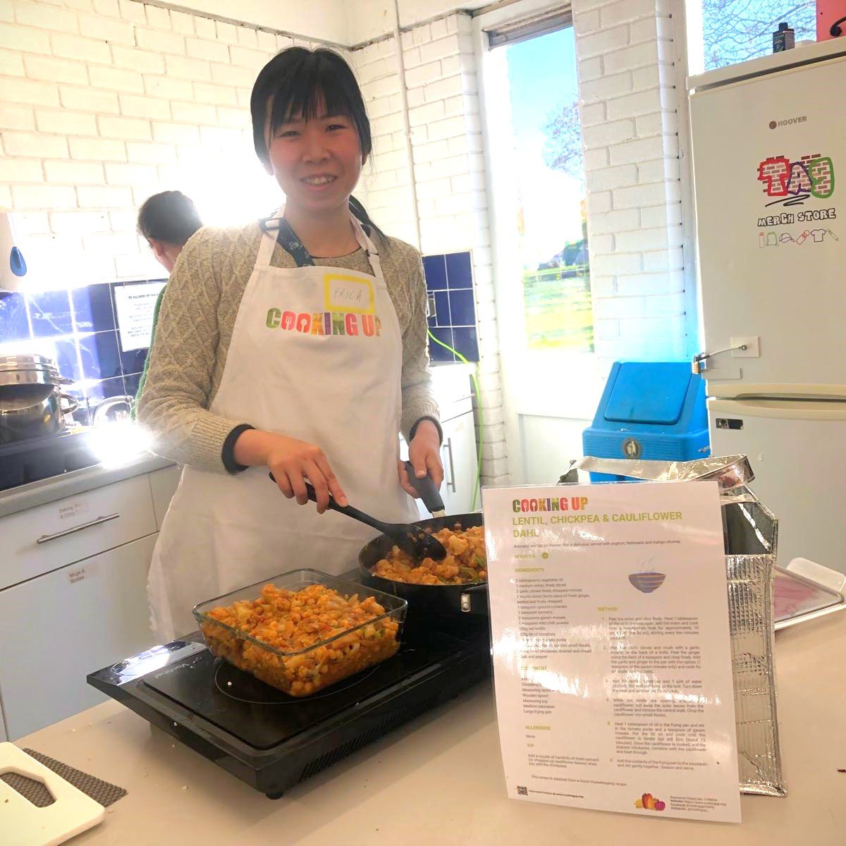 What a communal and fun morning on a snowy day last week in Ham. 

The comforting creaminess and warm spices in our Lentil, Chickpea and Cauliflower Dahl was the perfect dish for this chilly morning ❄

If you fancy creating this at home, feel free to