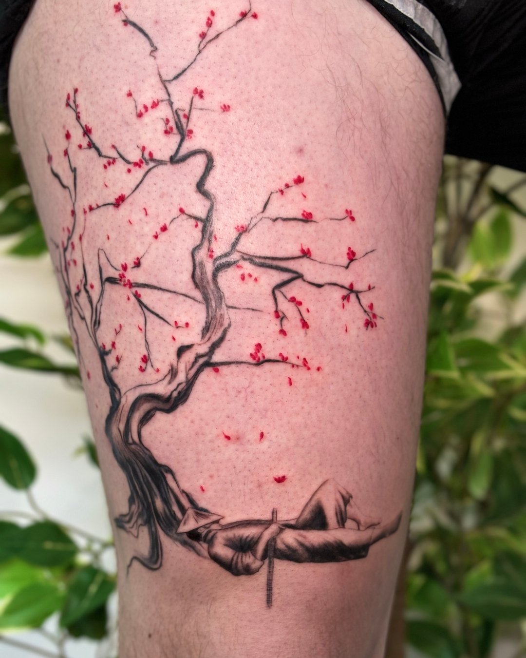 Samoura&iuml; sous son cerisier 🌸
R&eacute;alis&eacute; par @saithong.tattoo 
&bull;
&bull;
&bull;
#cerisier #tattoo #samurai #ink #tatouage #tattoo #lyontattoo #saithong #tatoueuse