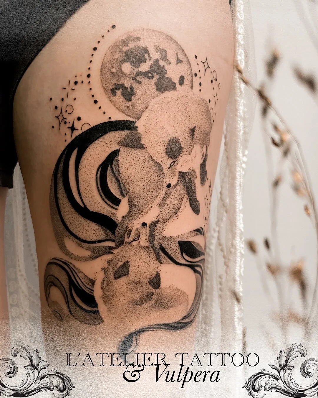 Renards par notre @vulpera_ 
.
@vulpera_ 
@probodysupply 
@caenjaimemapeau 
.
#tattoo #foxtattoo #tatouage #lyontattoo #ateliertattoo