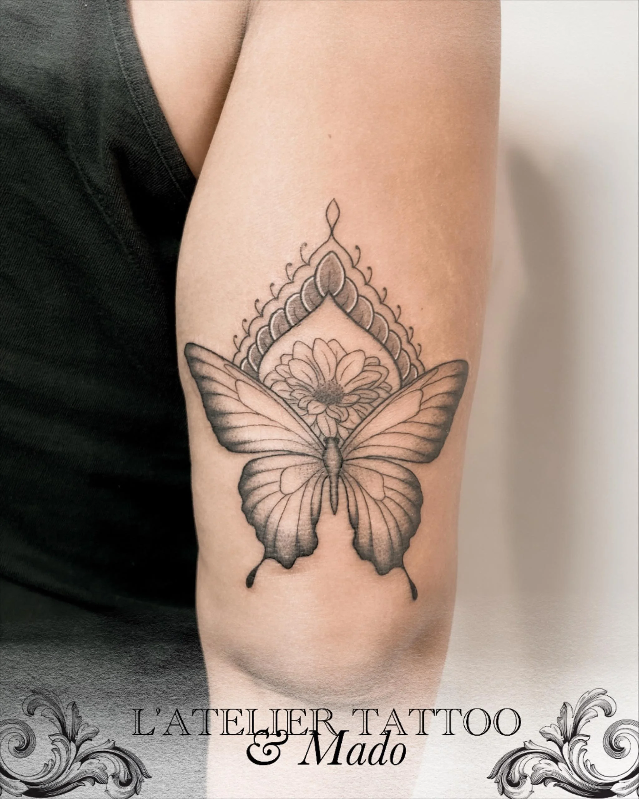 🦋 Papillon bijou 
réalisé par @madonyourskin 
.
@madonyourskin 
@probodysupply 
@caenjaimemapeau 
.
#jeweltattoo #butterflytattoo #tatouage #tattoo #lyontattoo