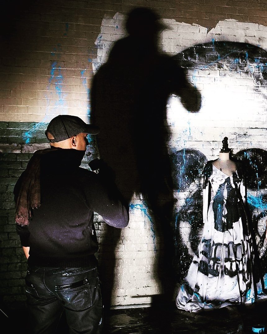 Man 
Shadow
Art
.
.
.
#artist #artwork #instaart