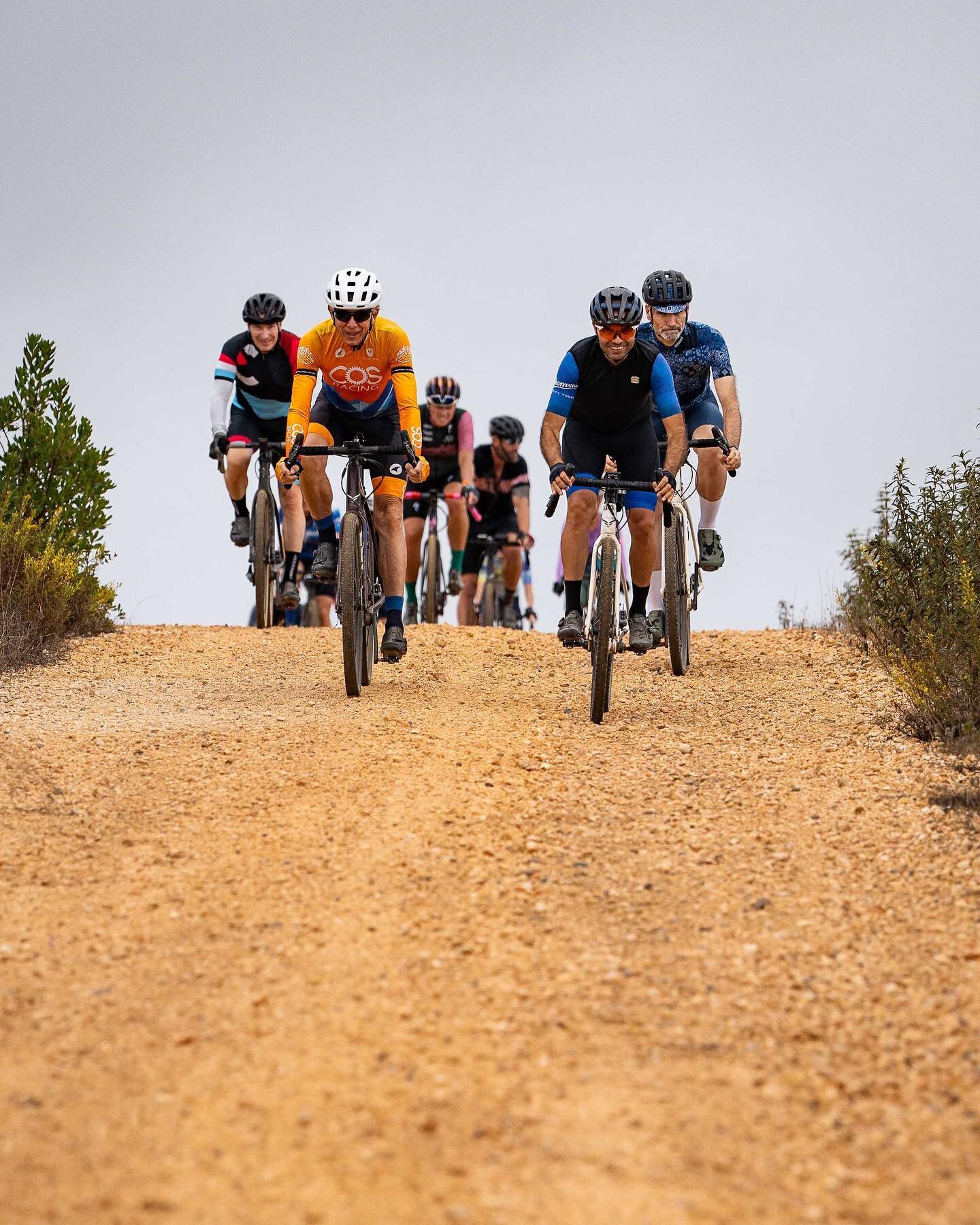 A little 🌧️ doesn&rsquo;t dampen our spirits. Day 2 at PRT TRVL was memorable 🇵🇹🙌

📷 @dav.sear 

#gravelcycling #portugal #algarve #gravelride